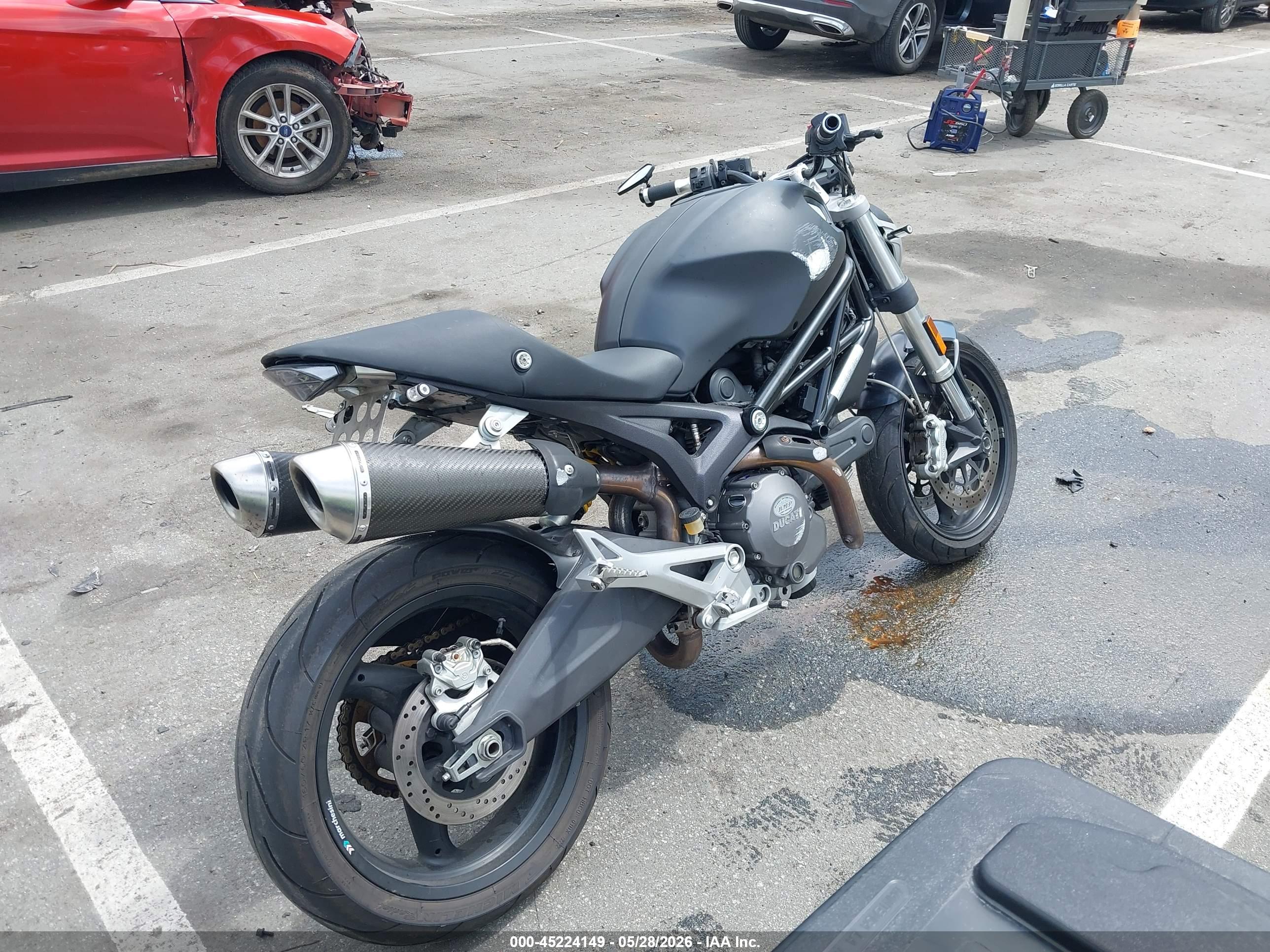 DUCATI MONSTER image 4