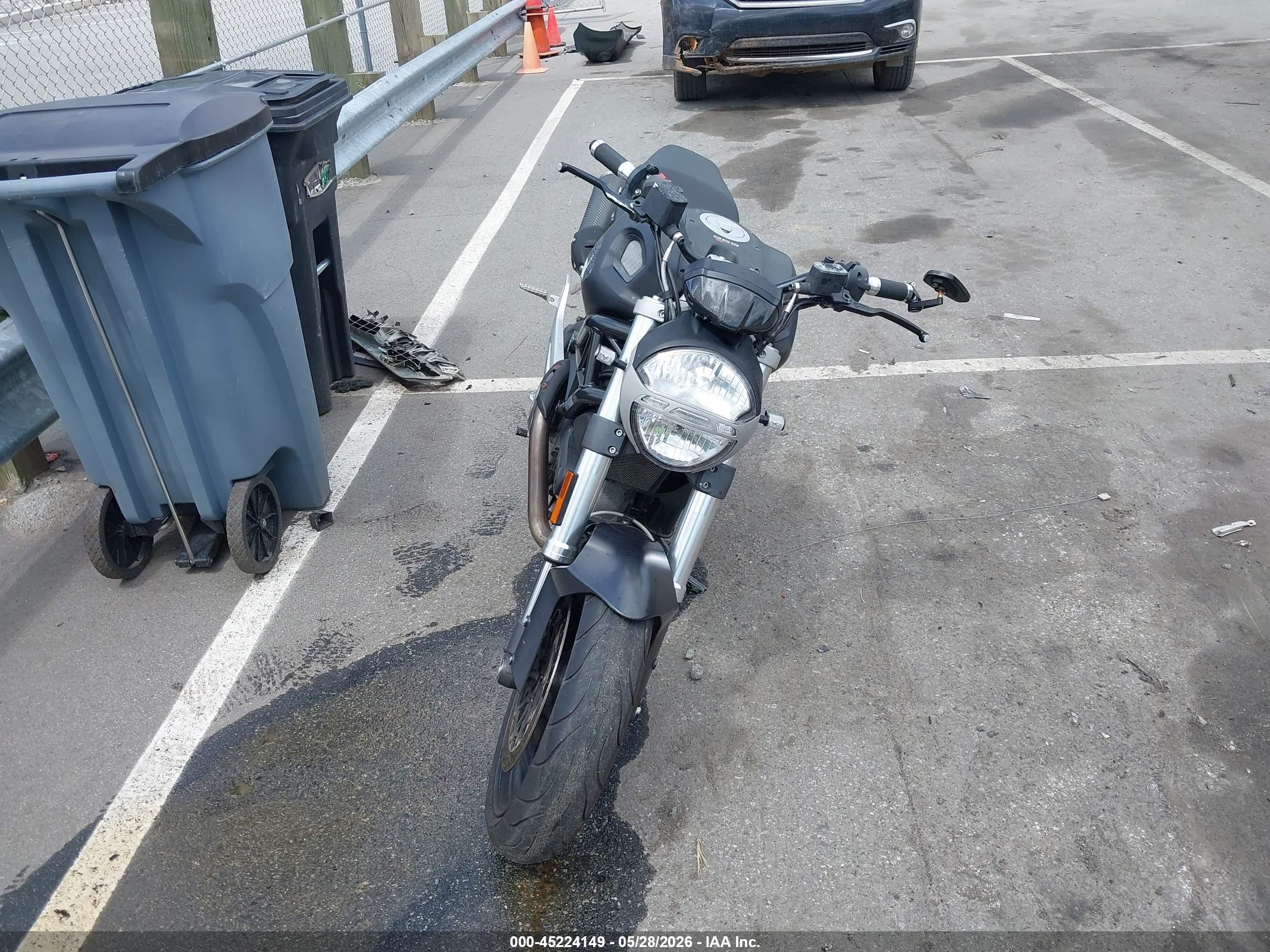 DUCATI MONSTER image 5