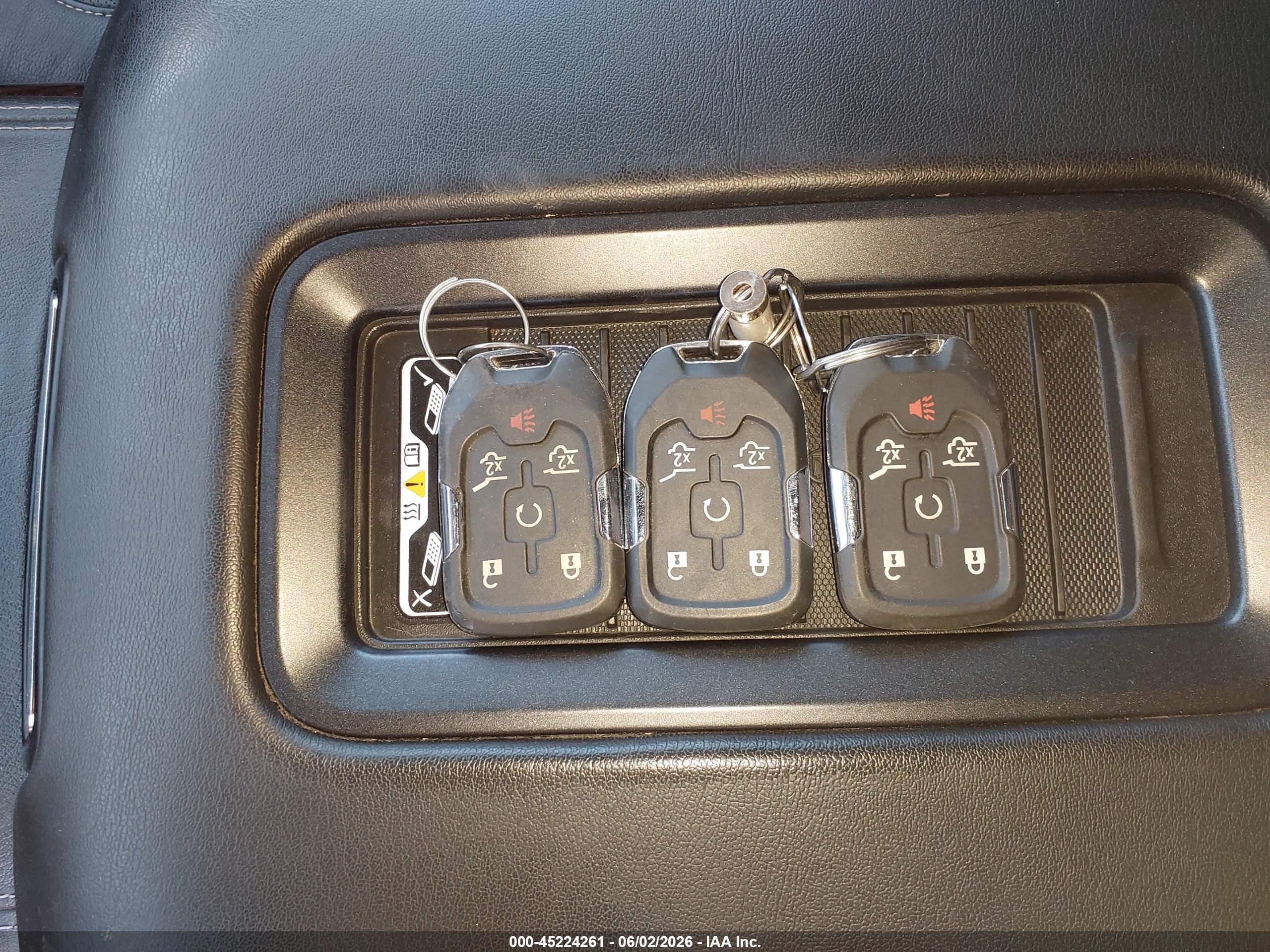 GMC YUKON image 11