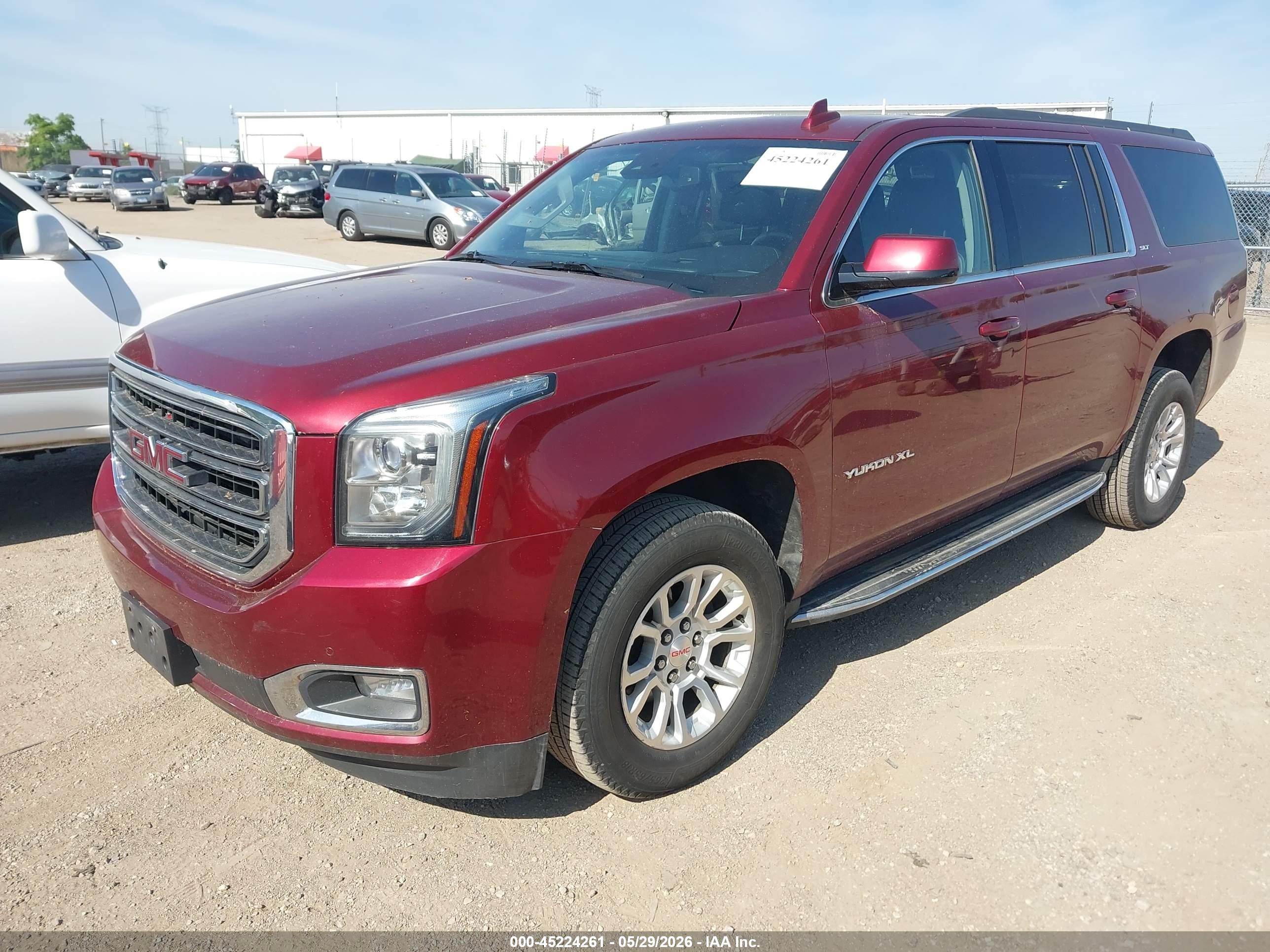GMC YUKON image 2