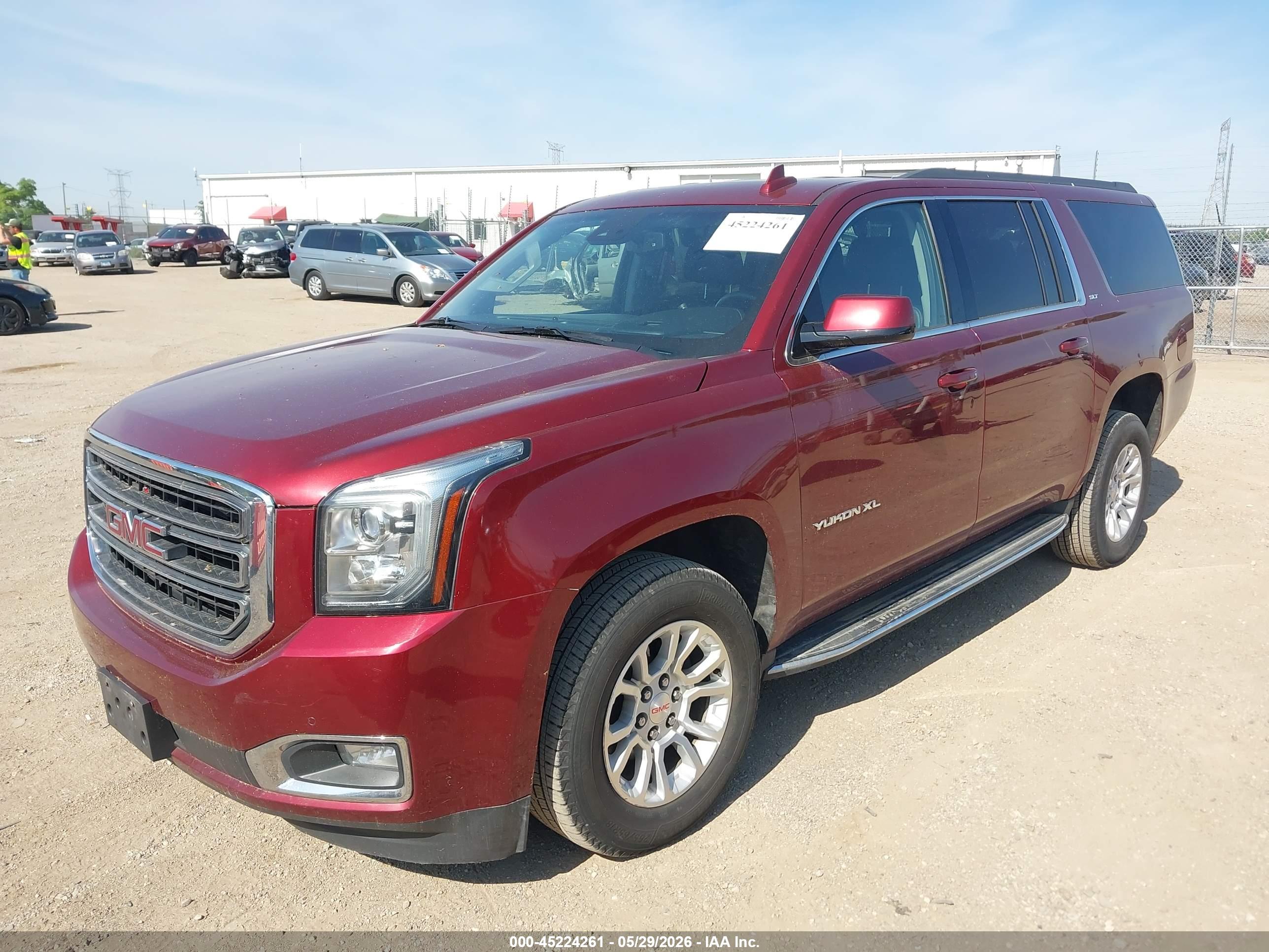 GMC YUKON image 6