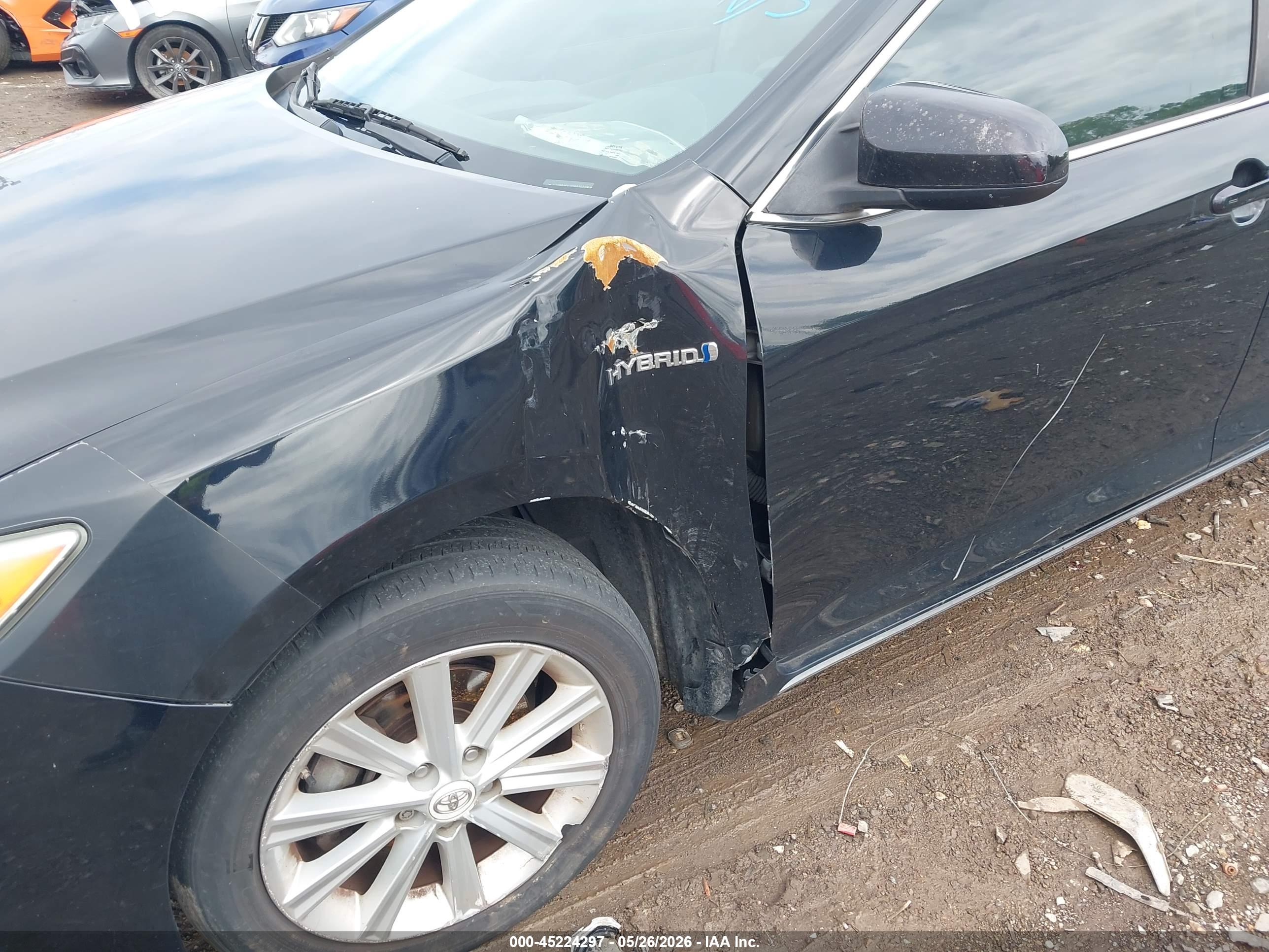 TOYOTA CAMRY image 6