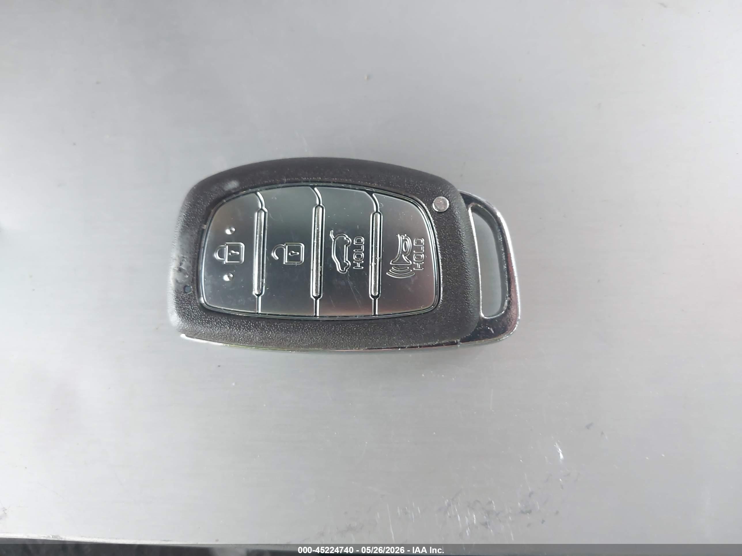HYUNDAI TUCSON image 11
