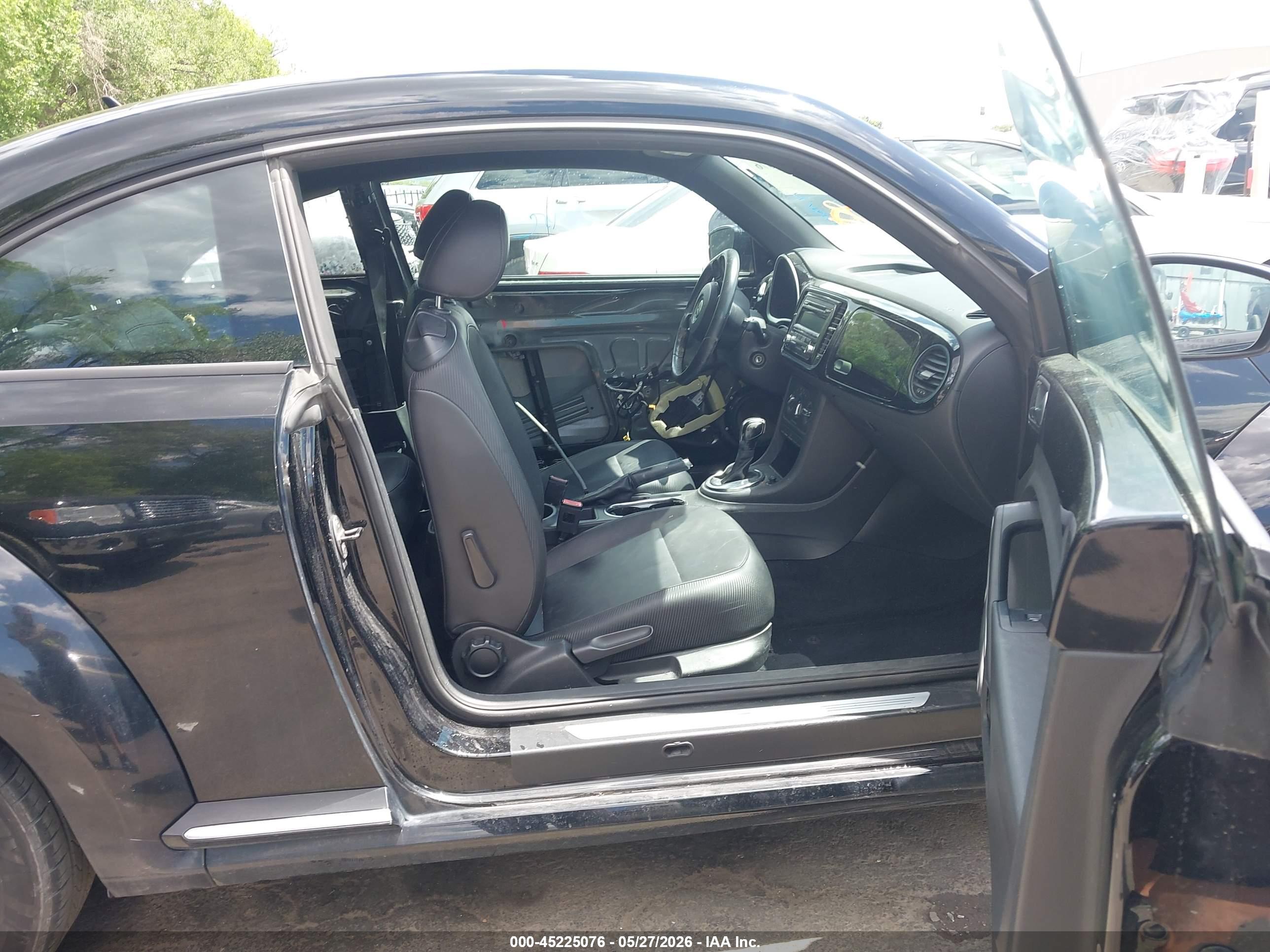 VOLKSWAGEN BEETLE image 5