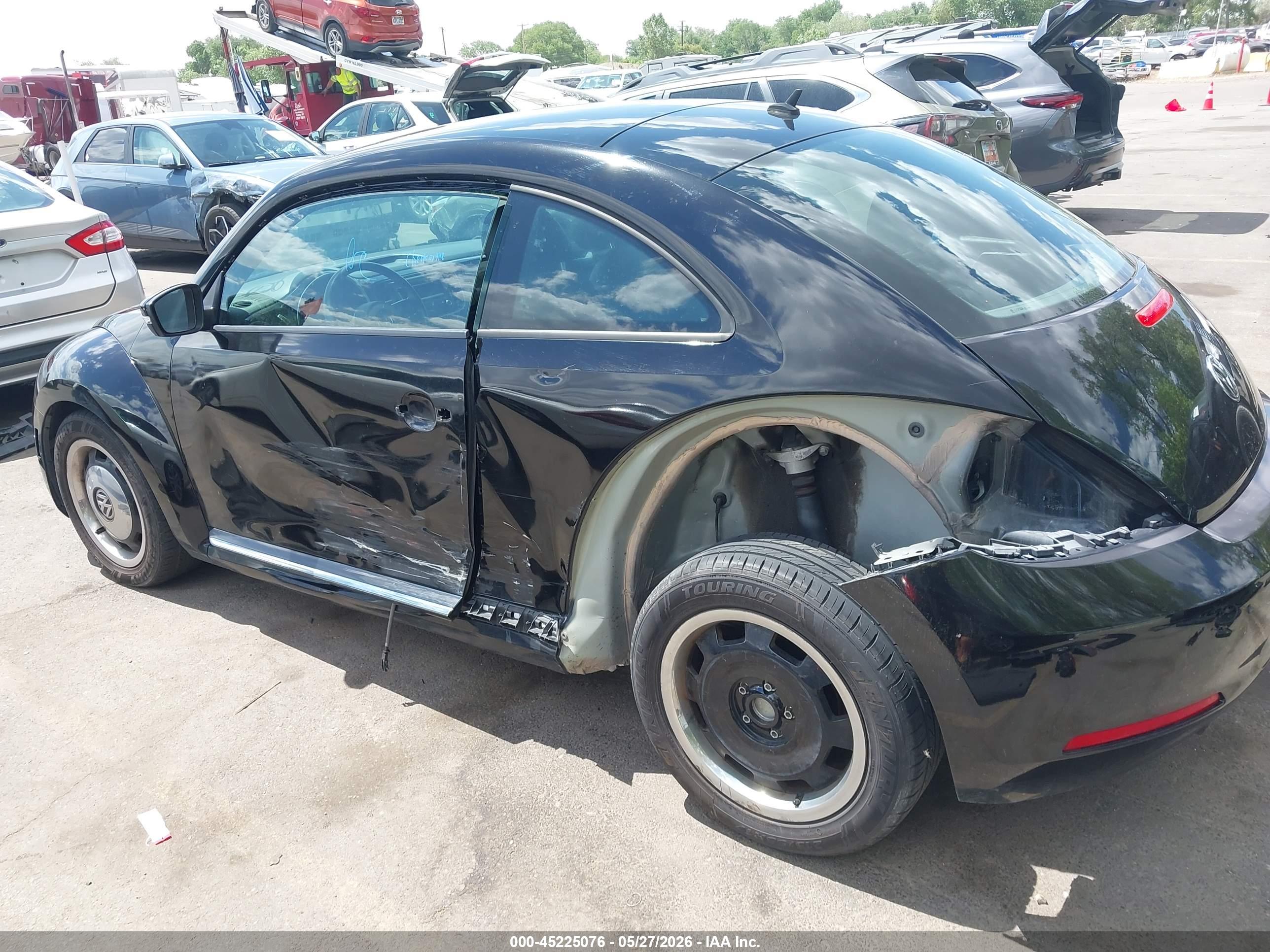 VOLKSWAGEN BEETLE image 6
