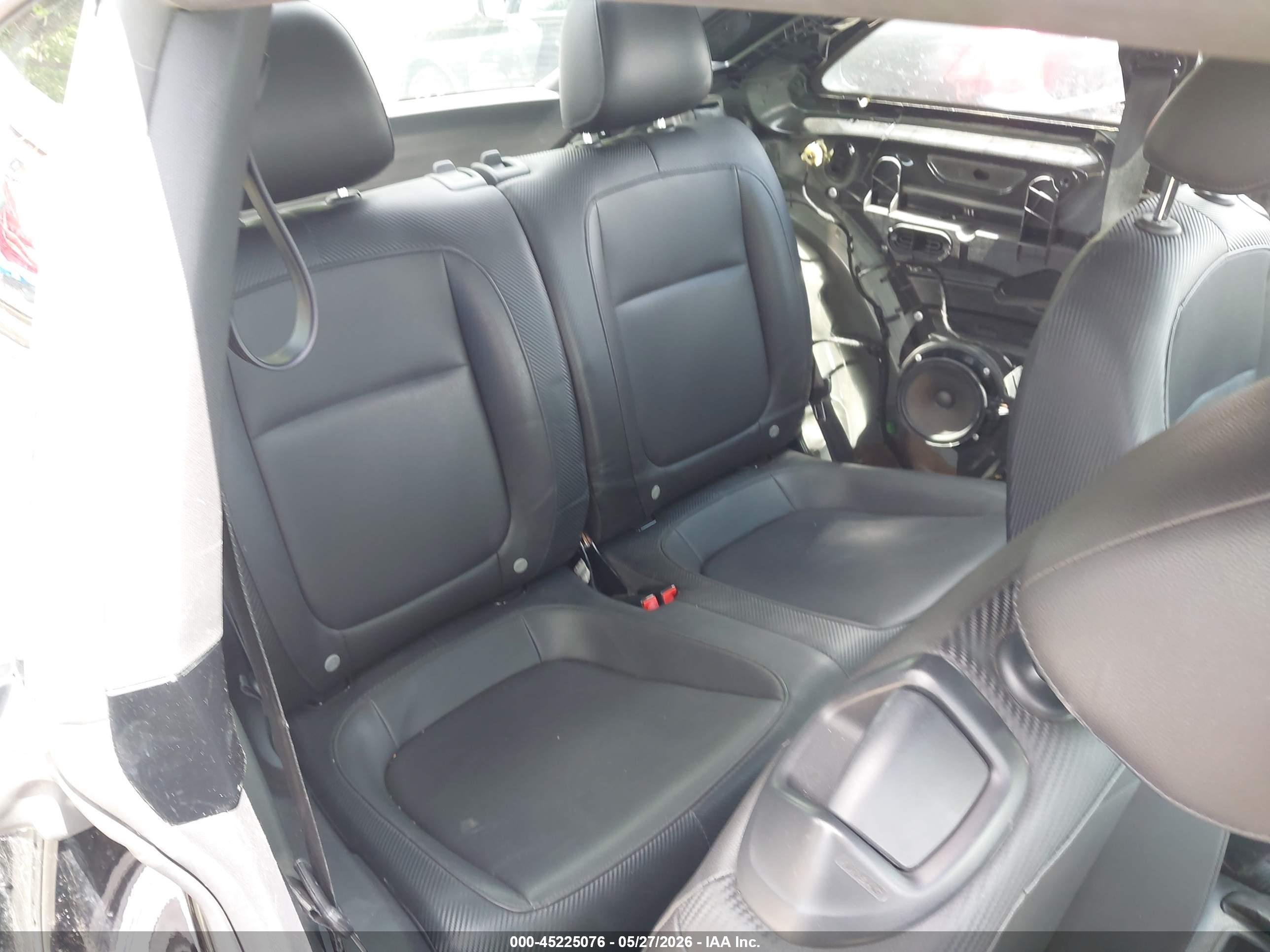 VOLKSWAGEN BEETLE image 8