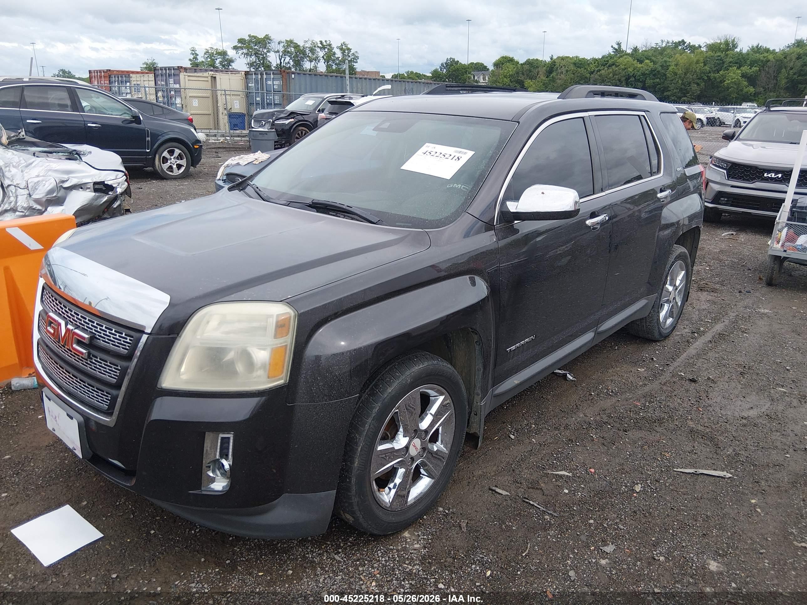 GMC TERRAIN image 2
