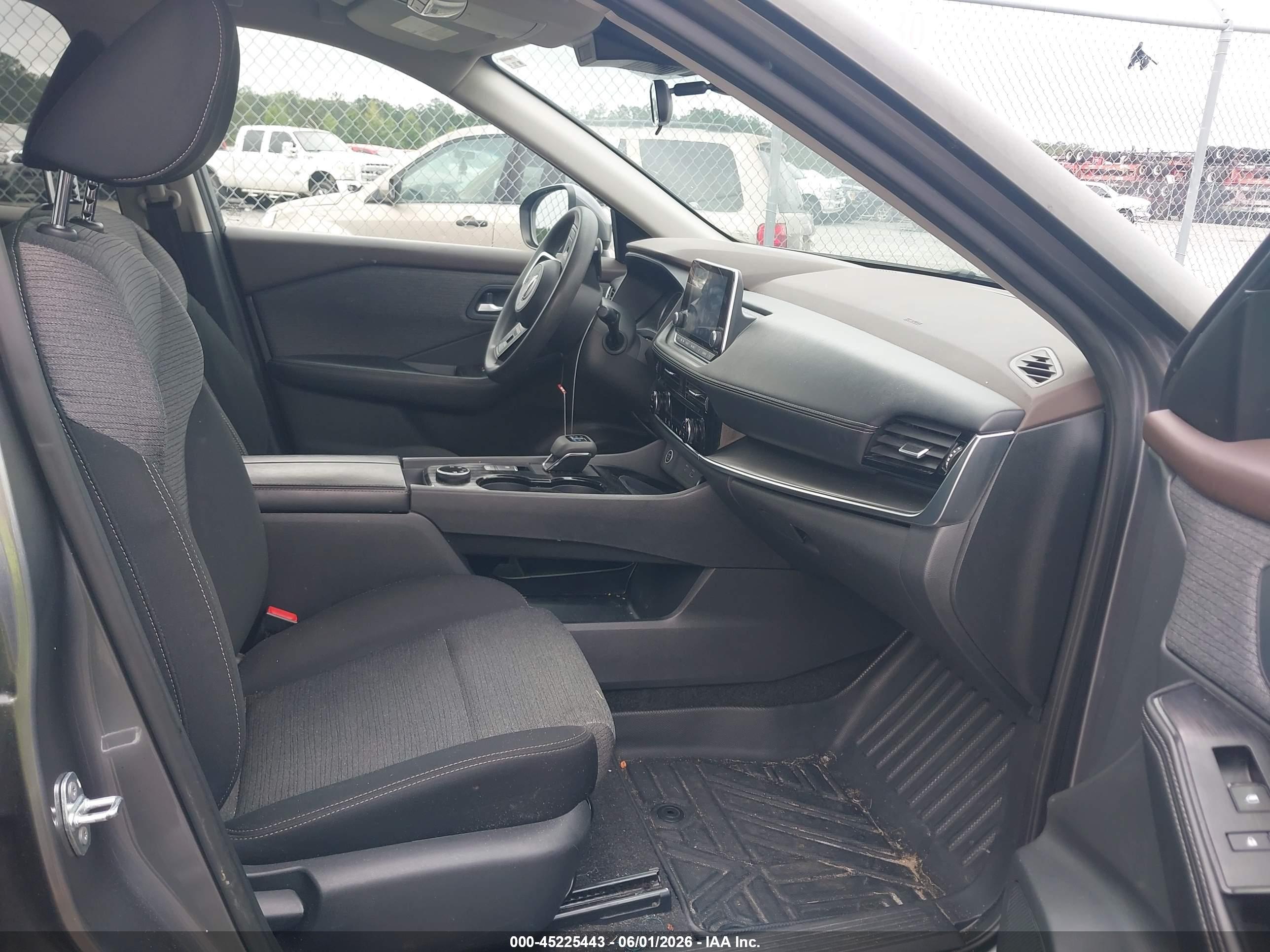 NISSAN ROGUE image 5