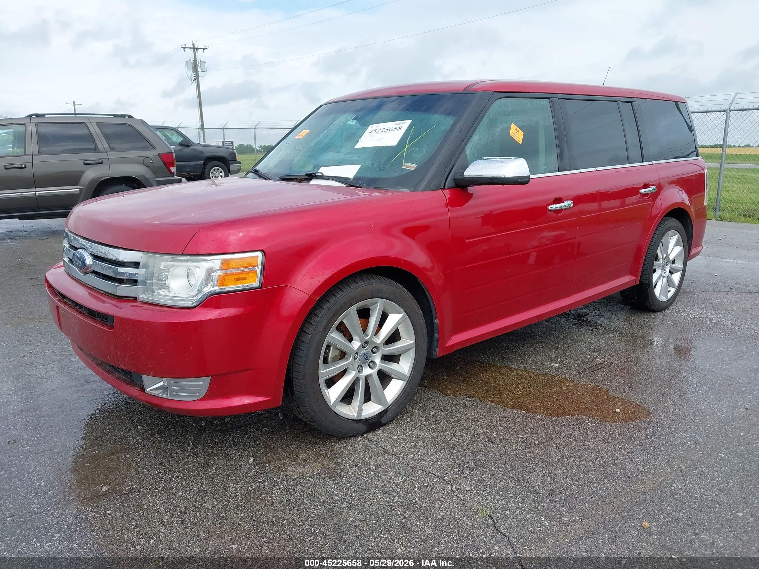 FORD FLEX image 2