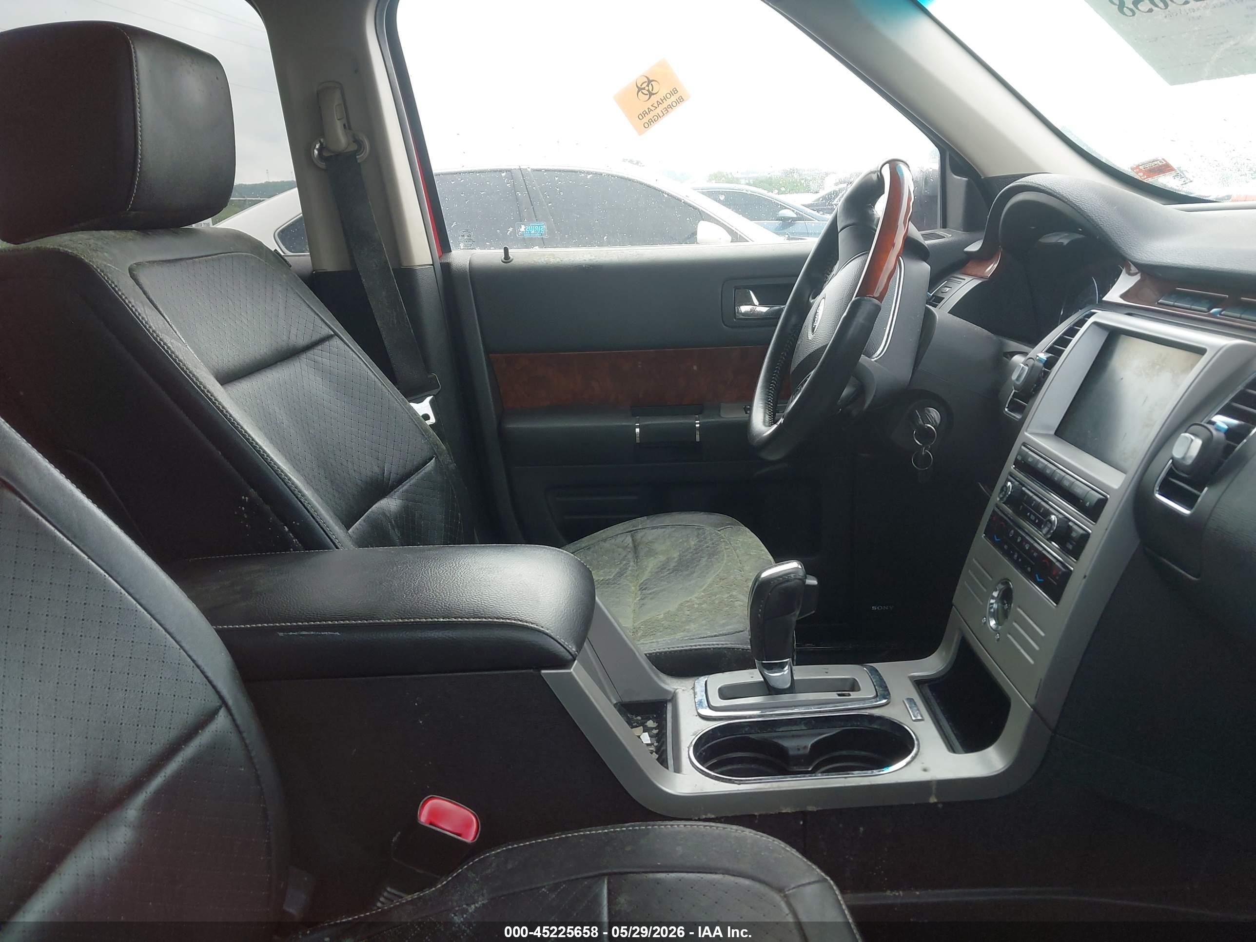 FORD FLEX image 5