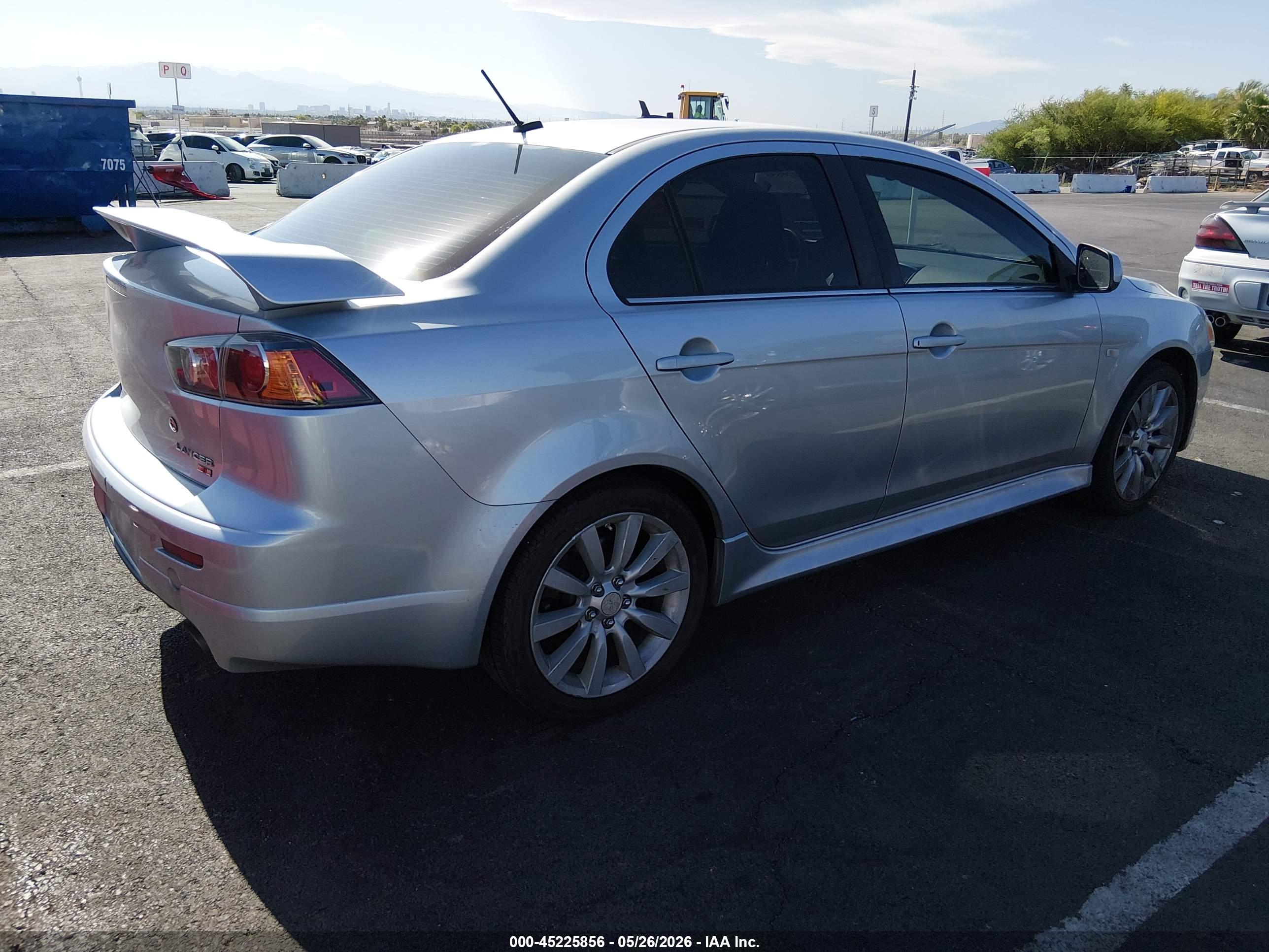 MITSUBISHI LANCER image 4