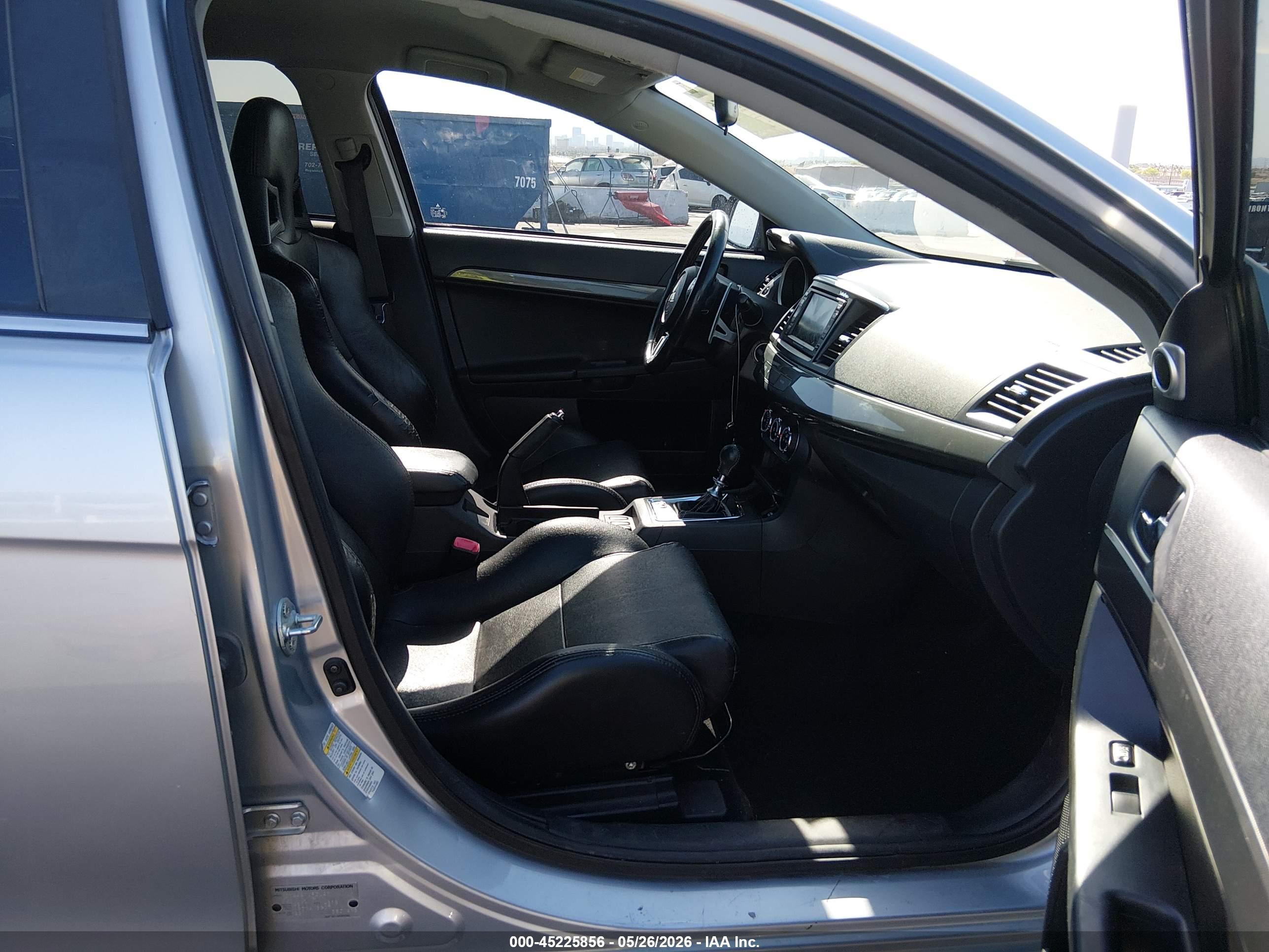 MITSUBISHI LANCER image 5