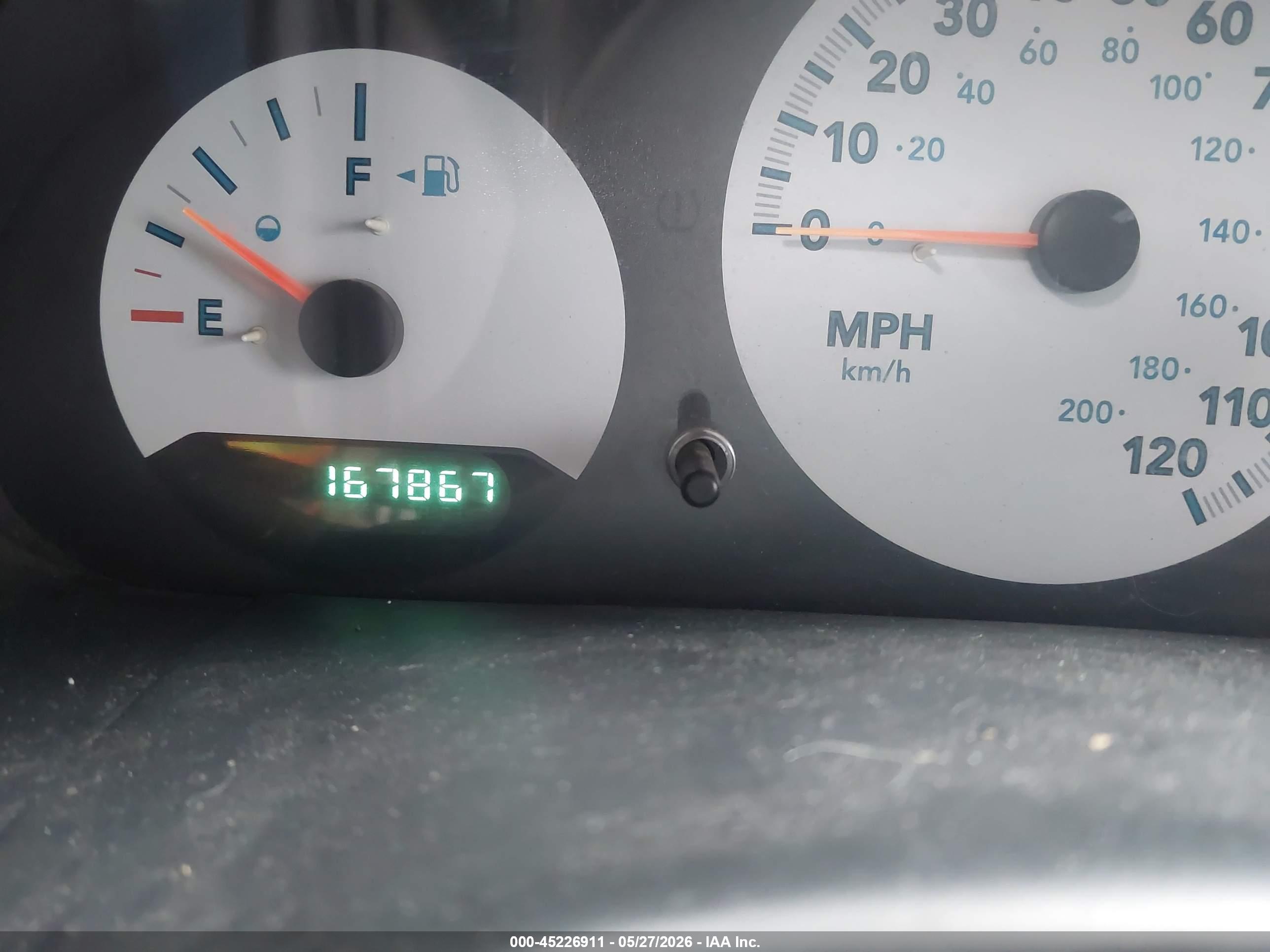DODGE CARAVAN image 7