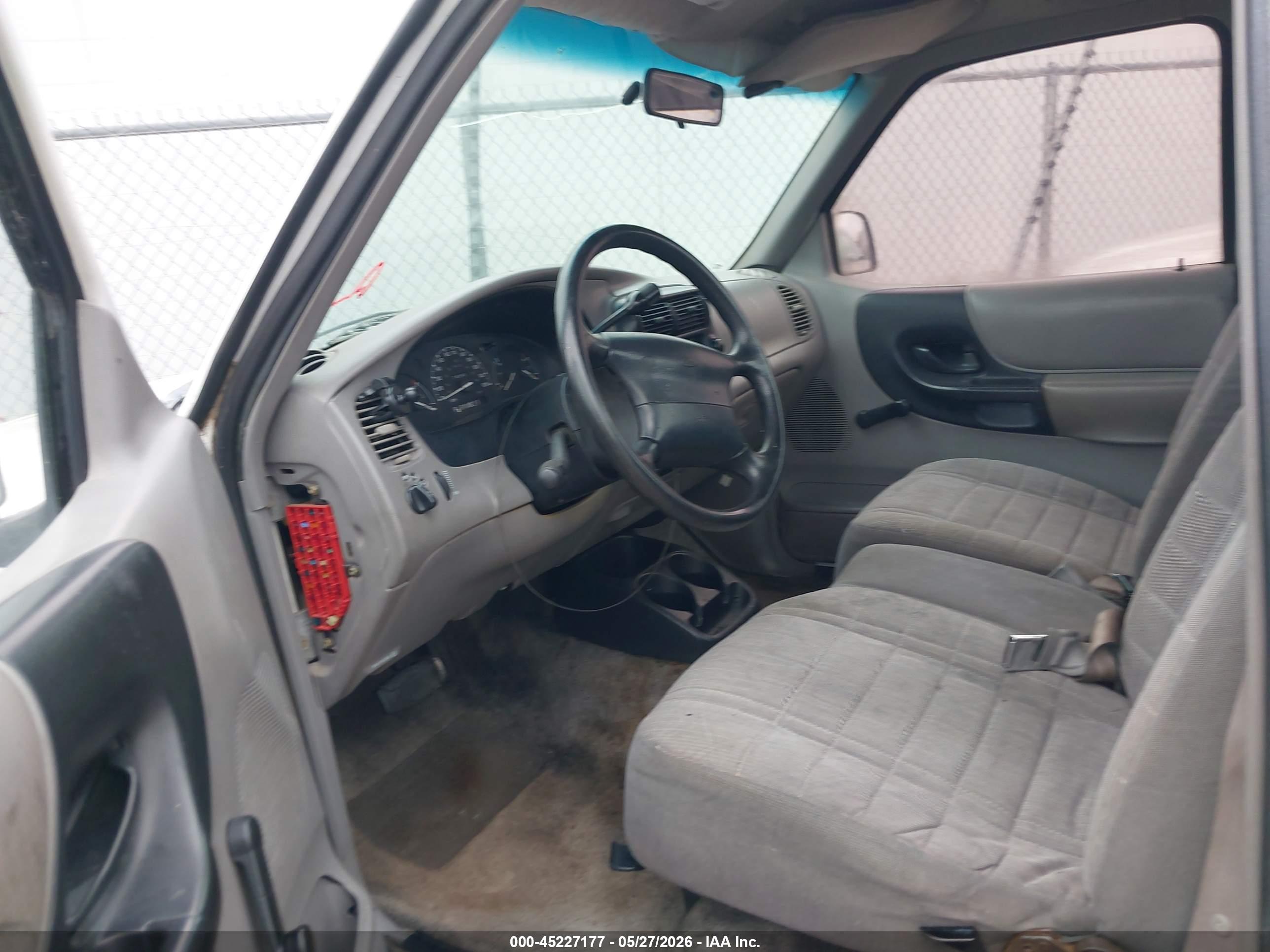 FORD RANGER image 8