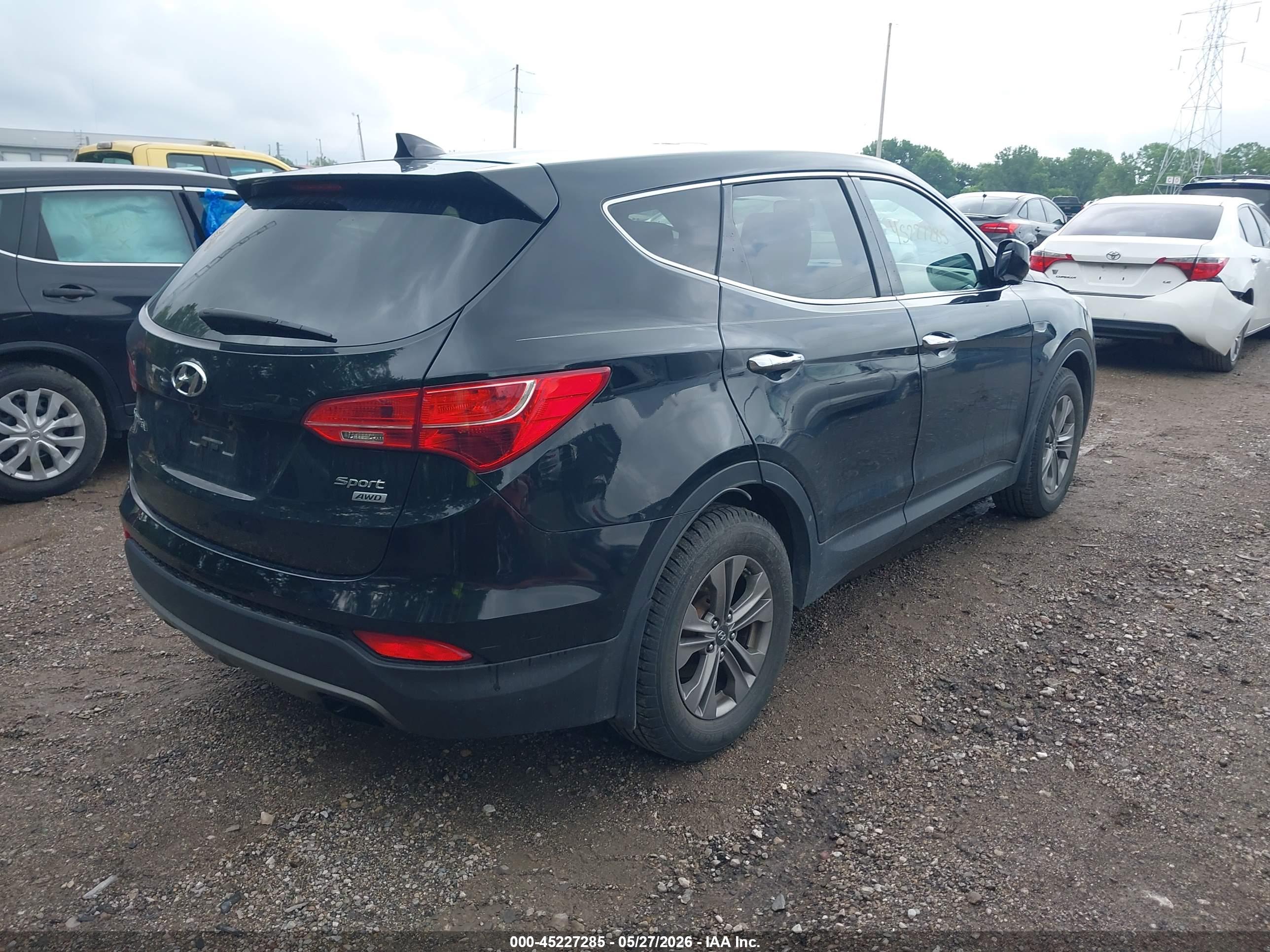 HYUNDAI SANTA image 4