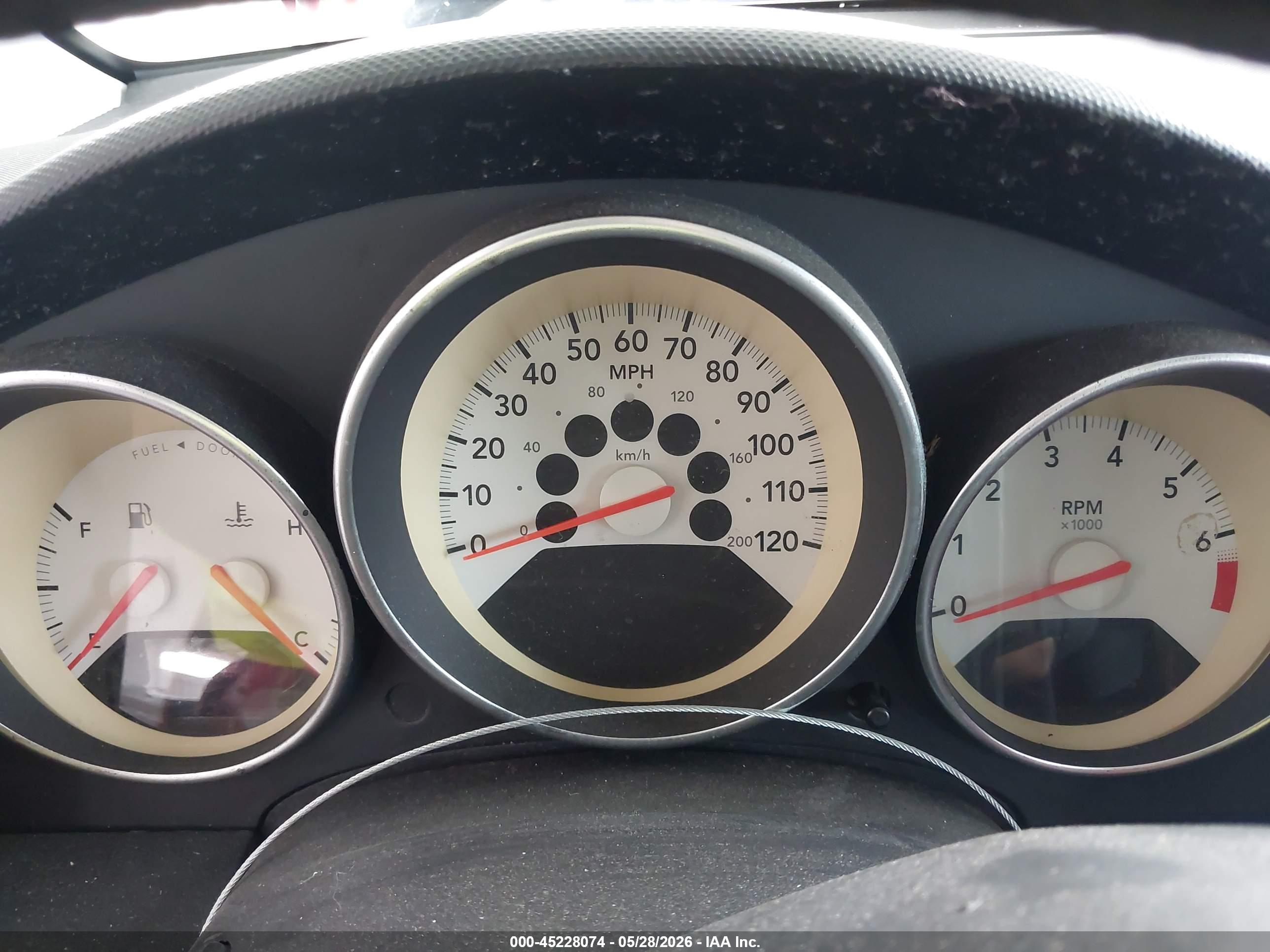 DODGE CALIBER image 7