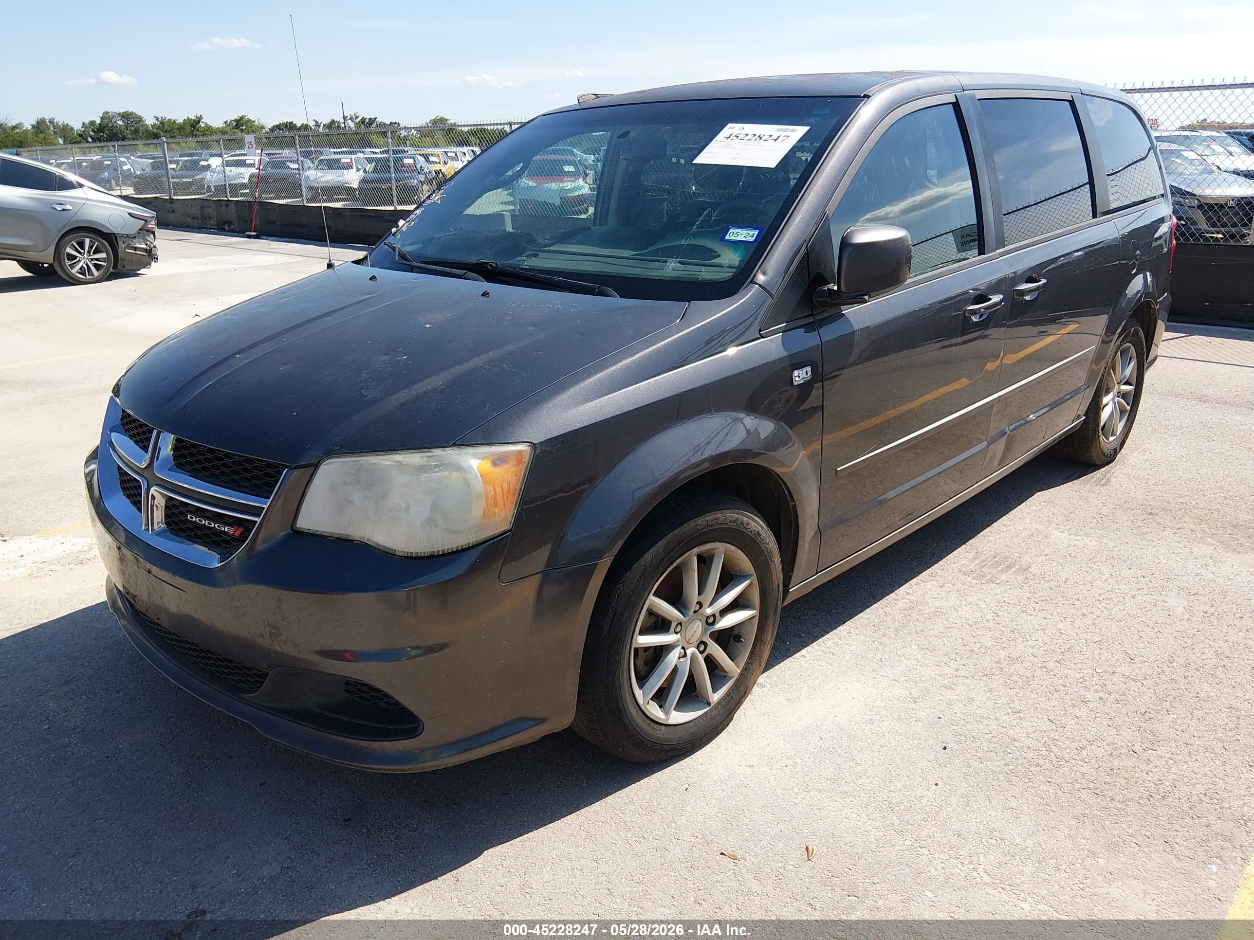 DODGE GRAND image 2