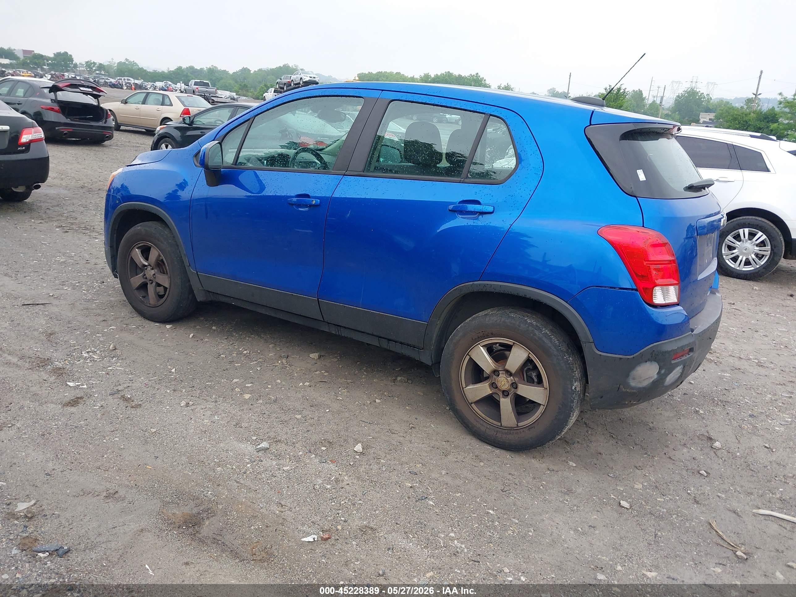 CHEVROLET TRAX image 3