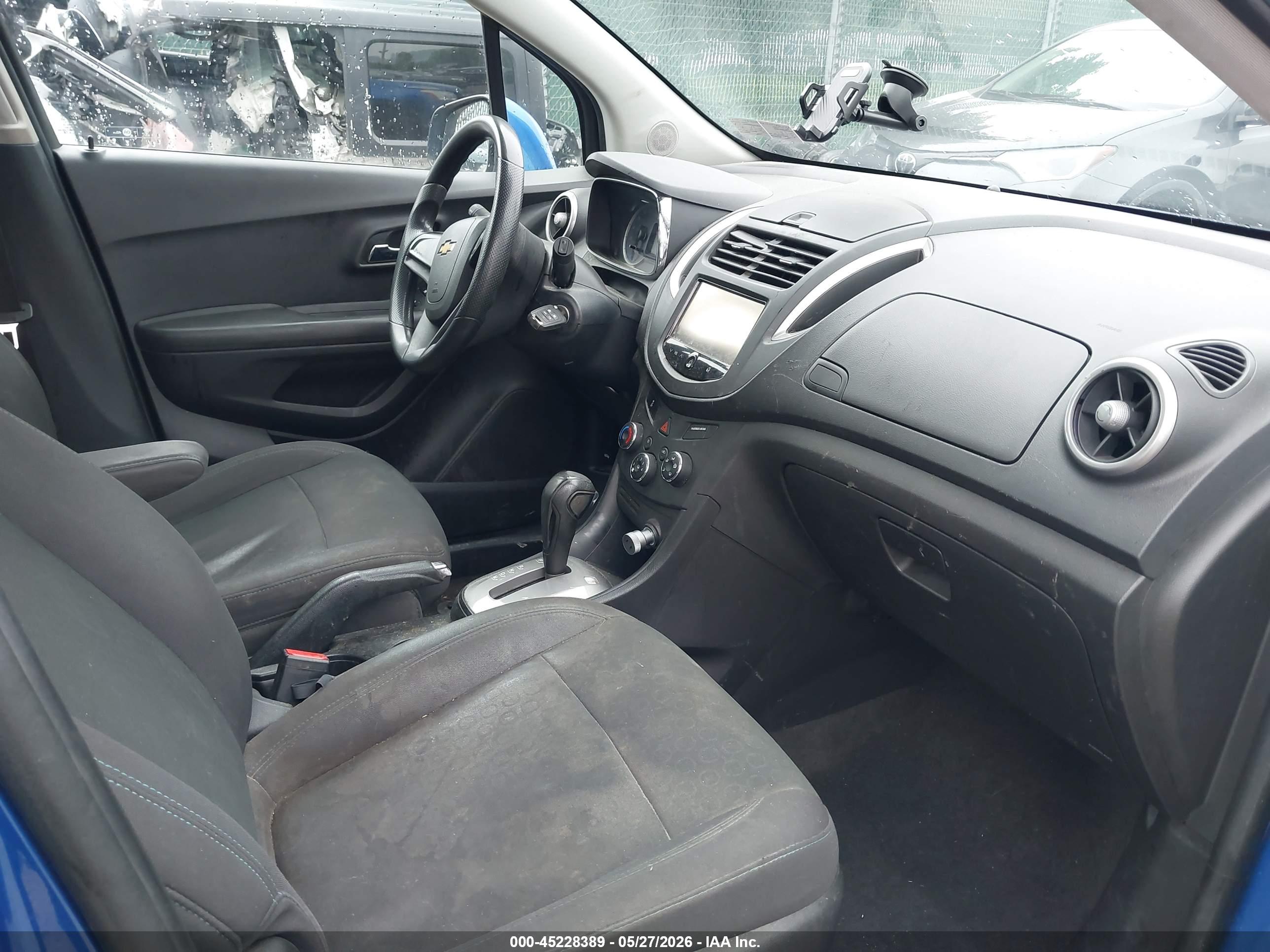 CHEVROLET TRAX image 5