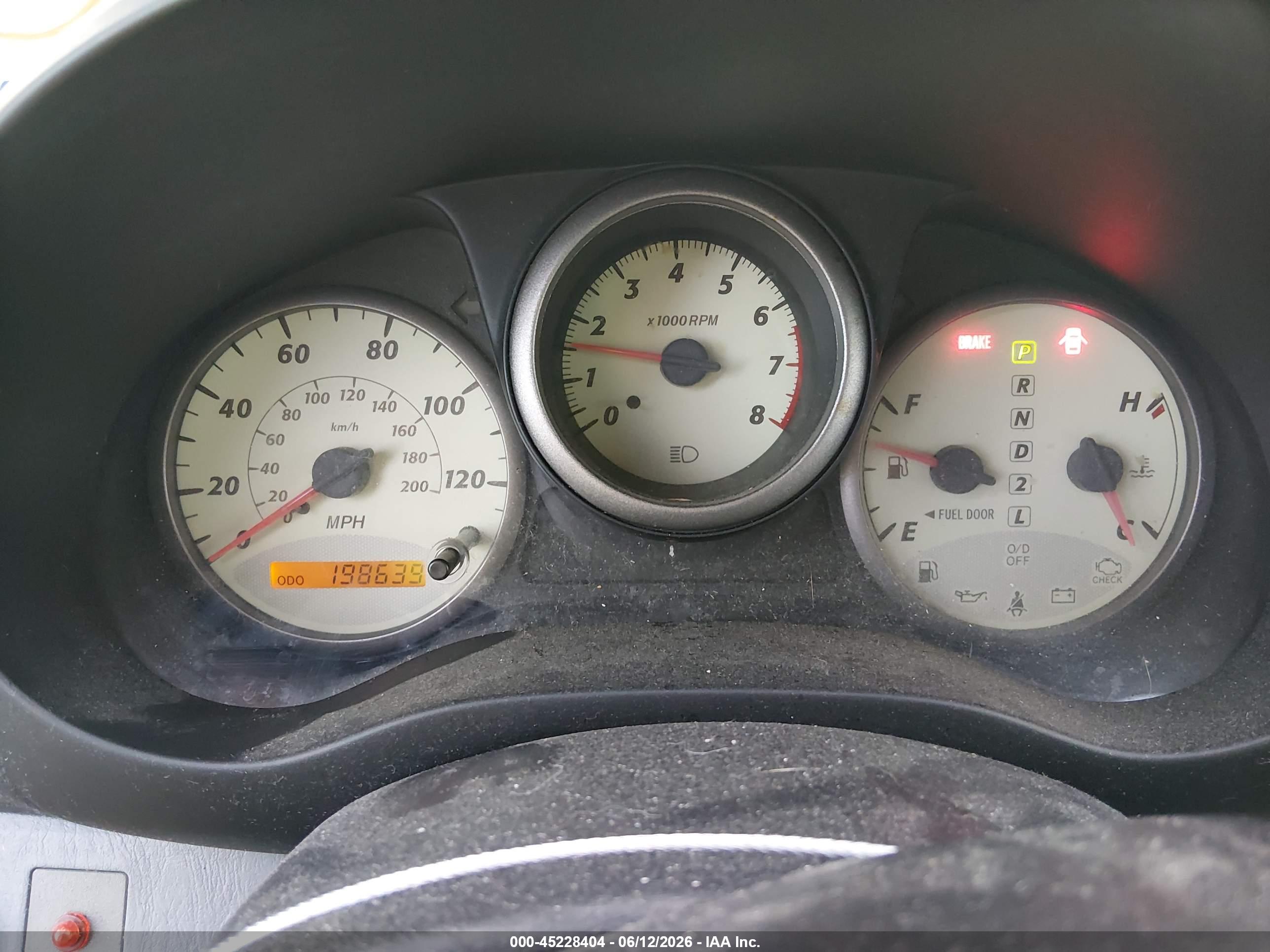 TOYOTA RAV4 image 7