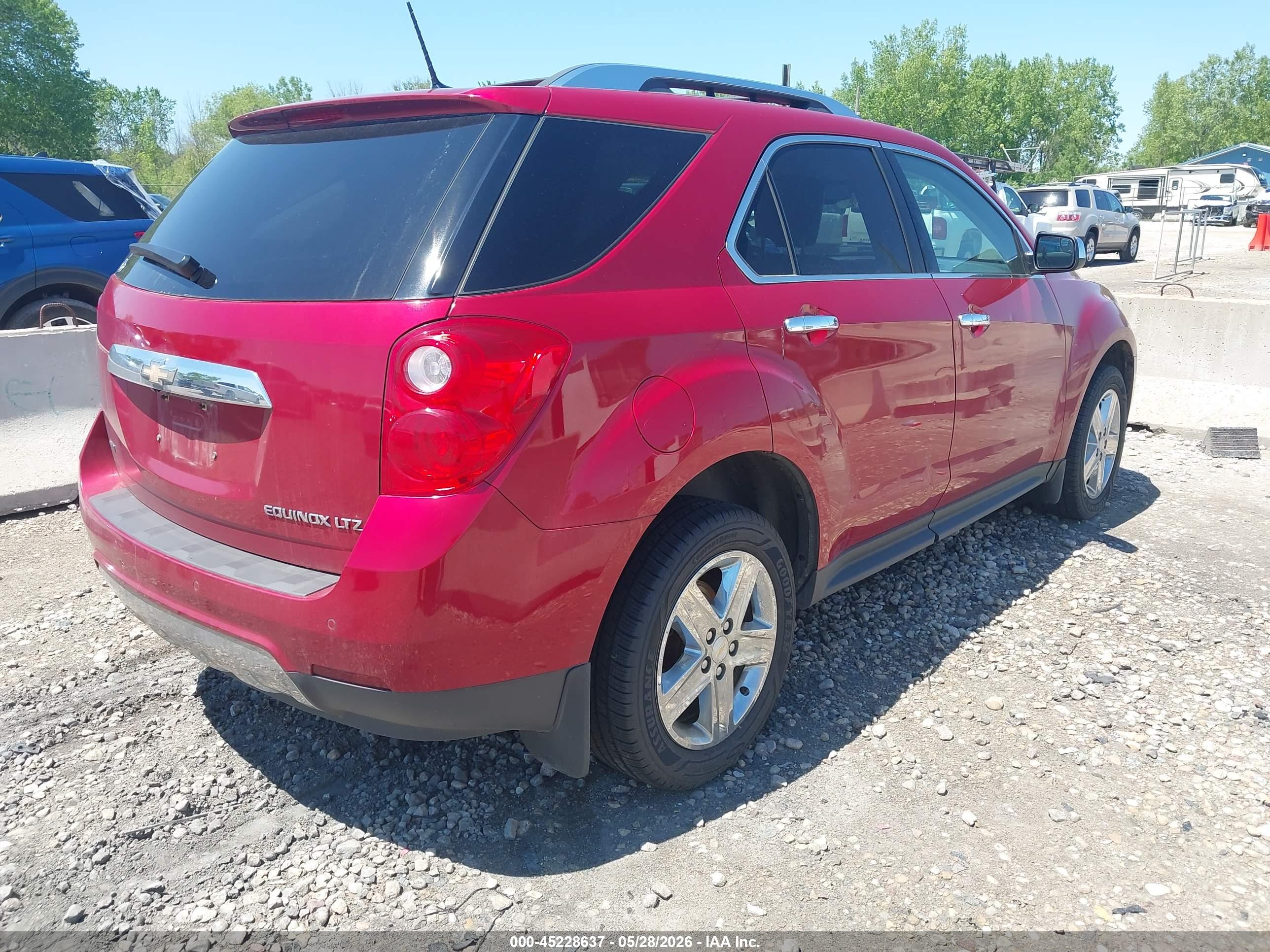 CHEVROLET EQUINOX image 4