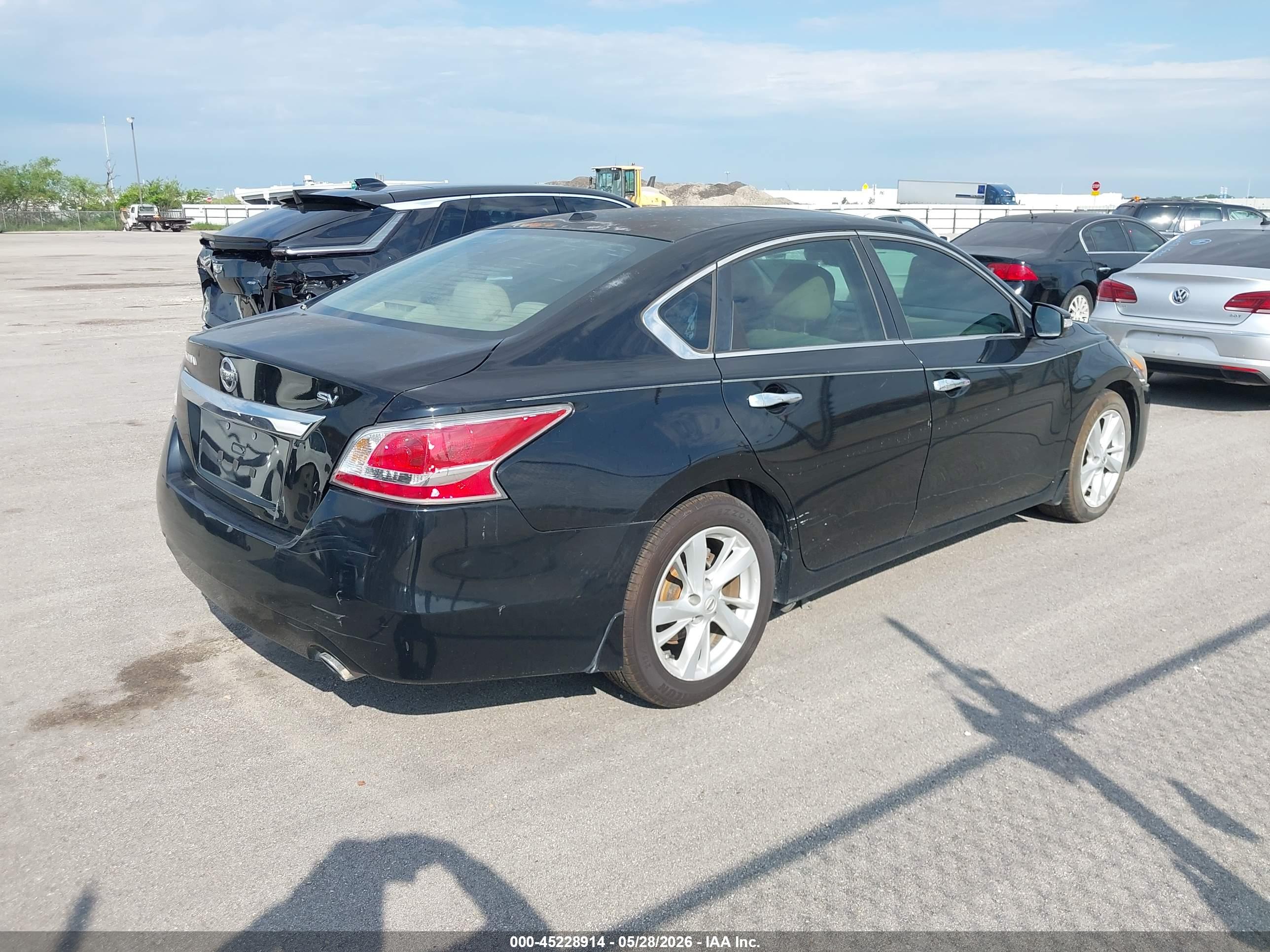 NISSAN ALTIMA image 4