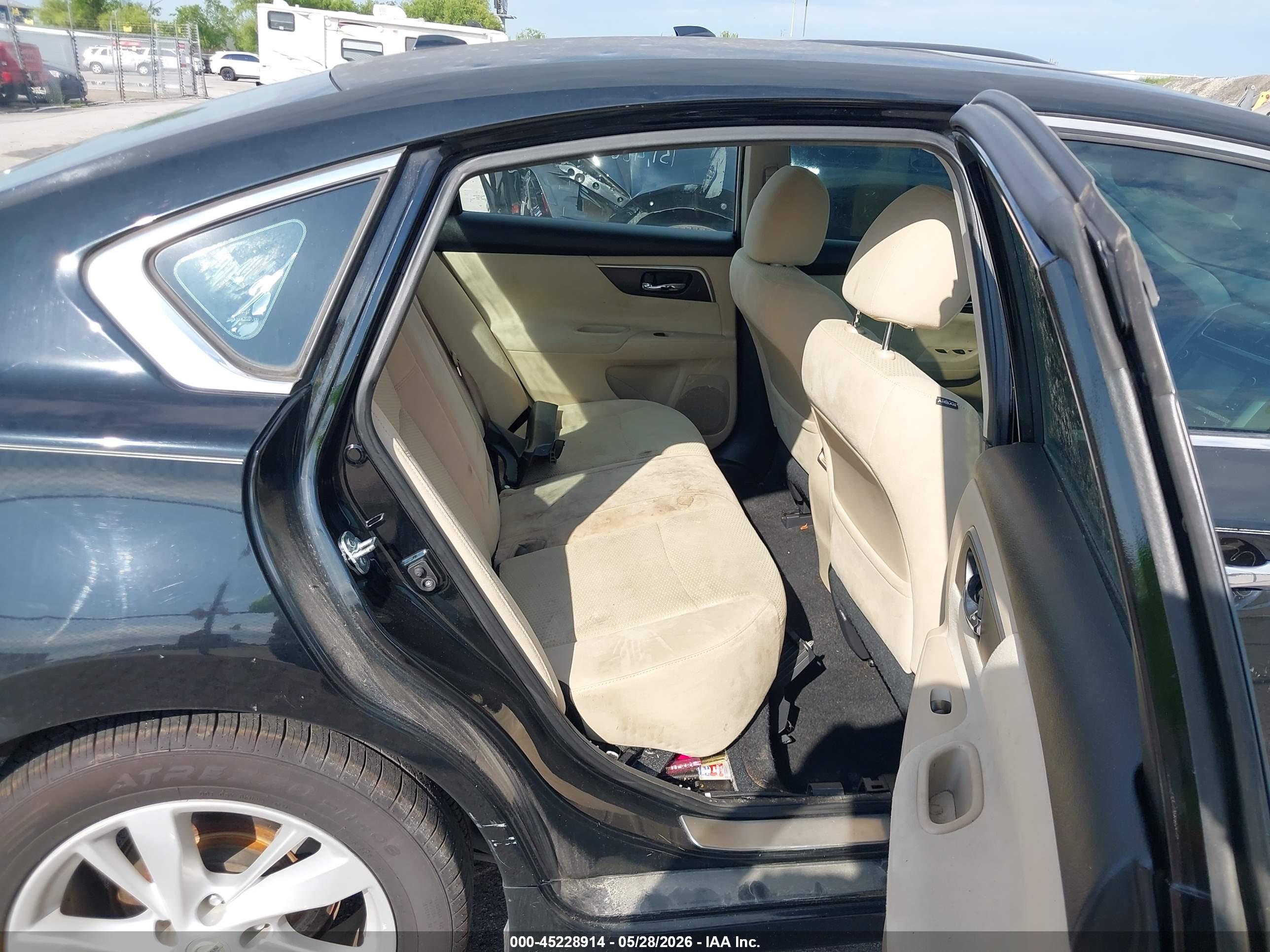NISSAN ALTIMA image 8