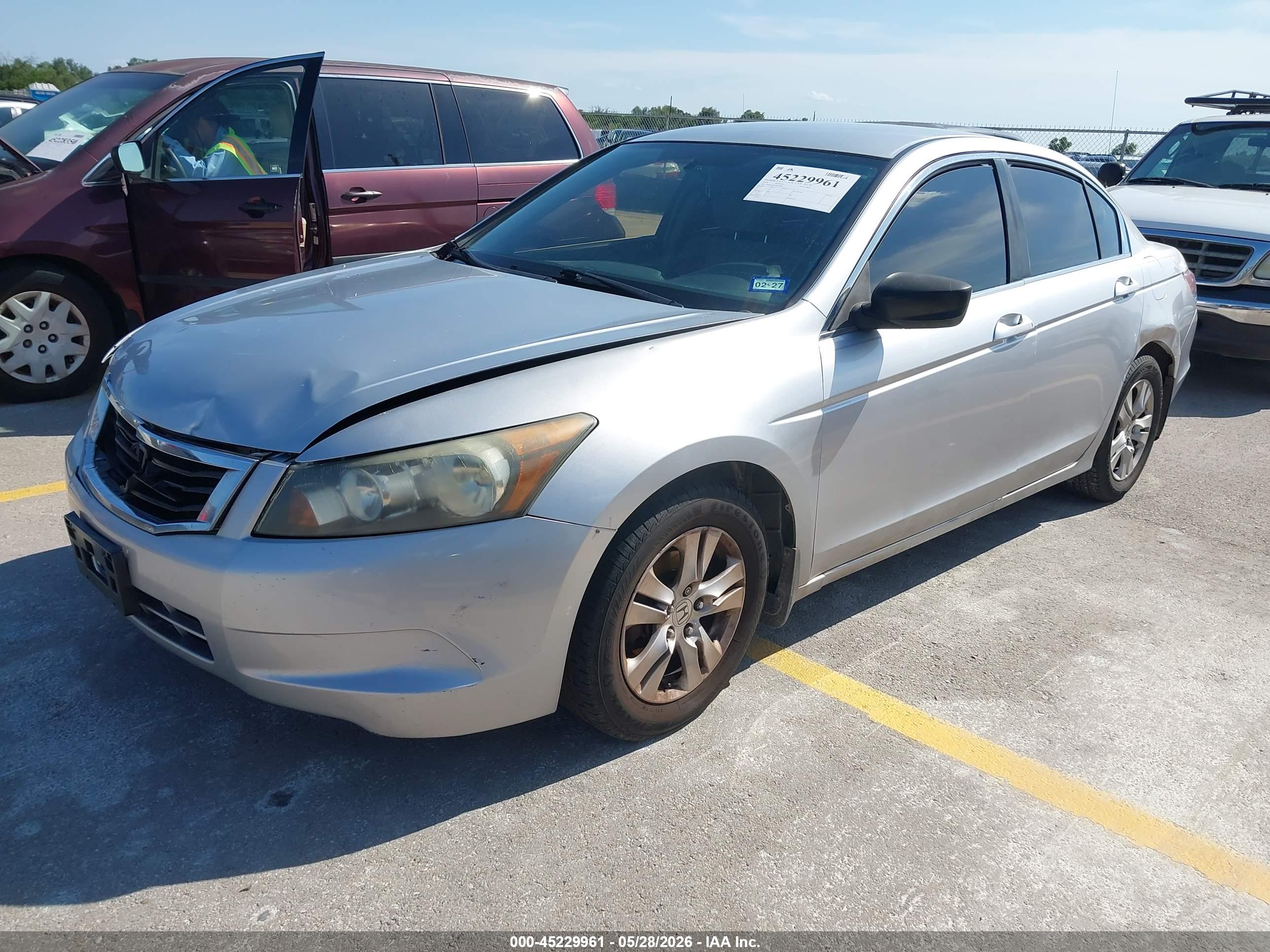 HONDA ACCORD image 2