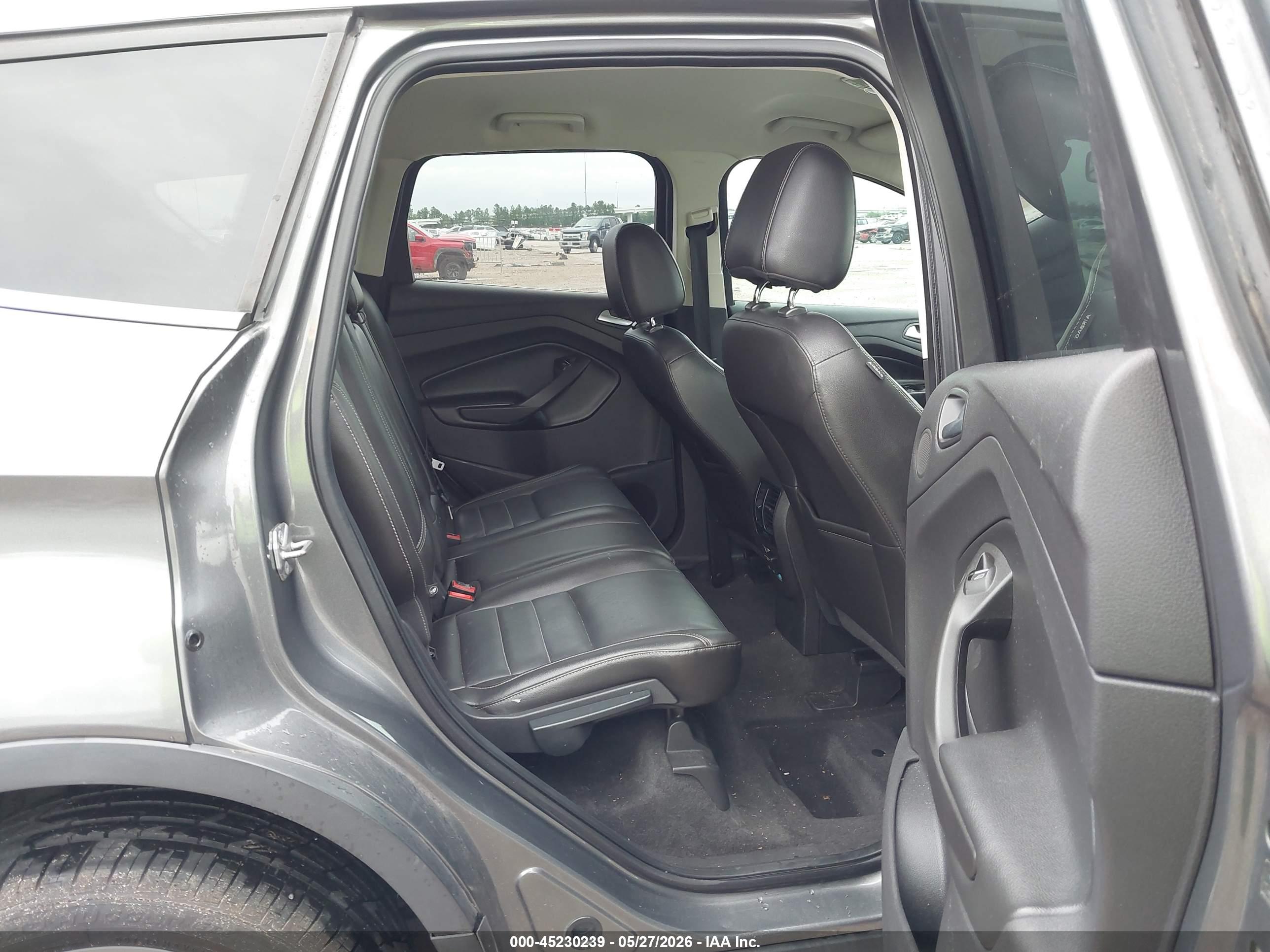 FORD ESCAPE image 8