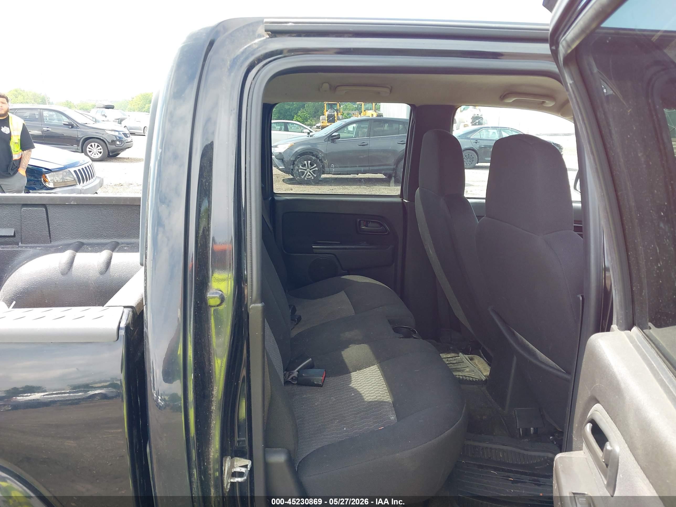 CHEVROLET COLORADO image 8
