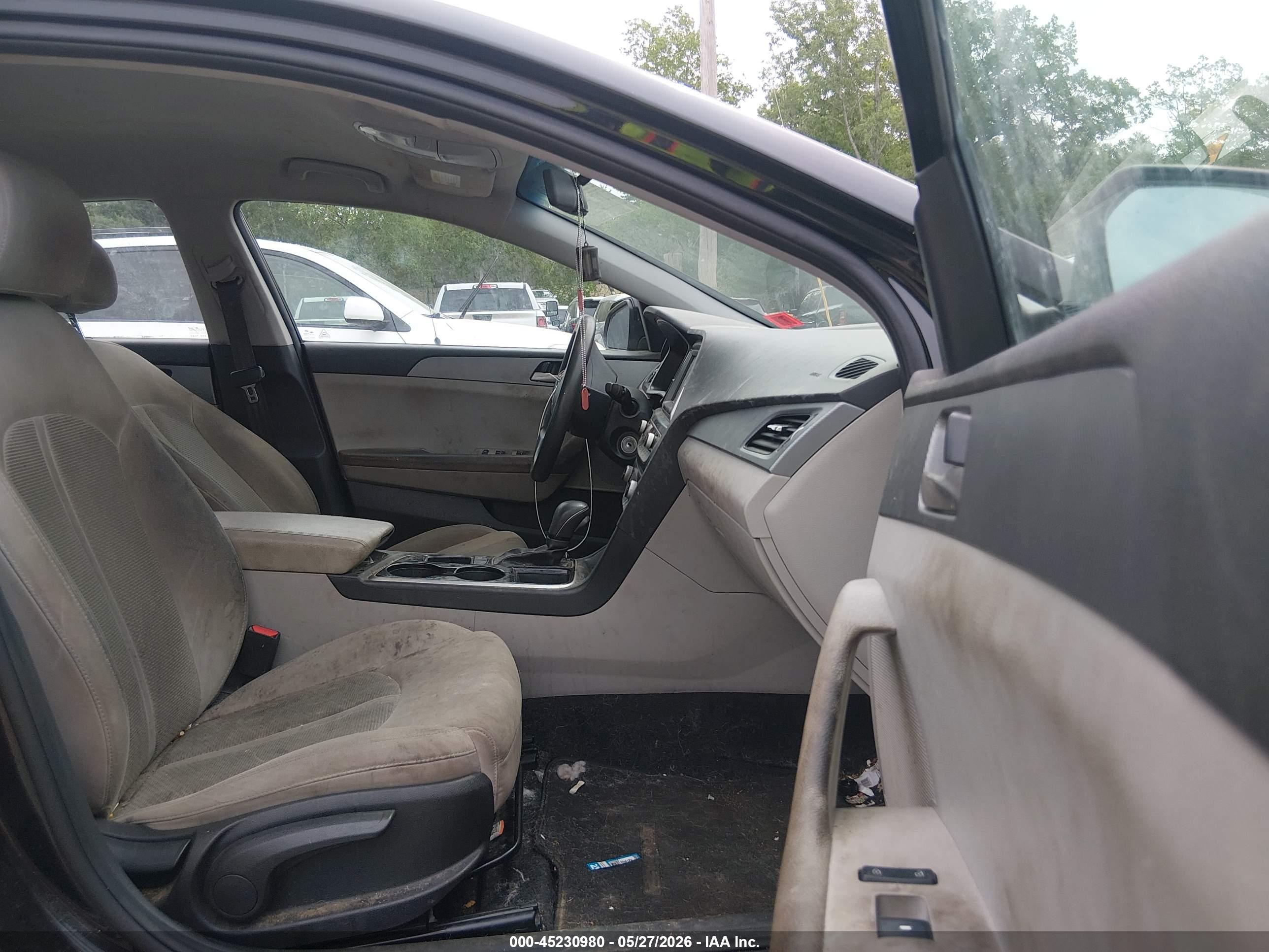 HYUNDAI SONATA image 5