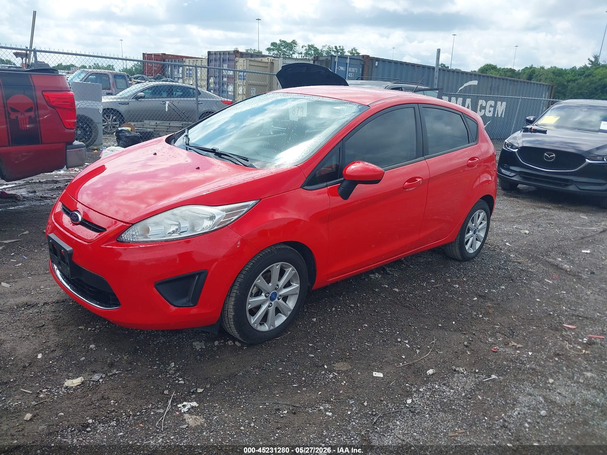 FORD FIESTA image 2