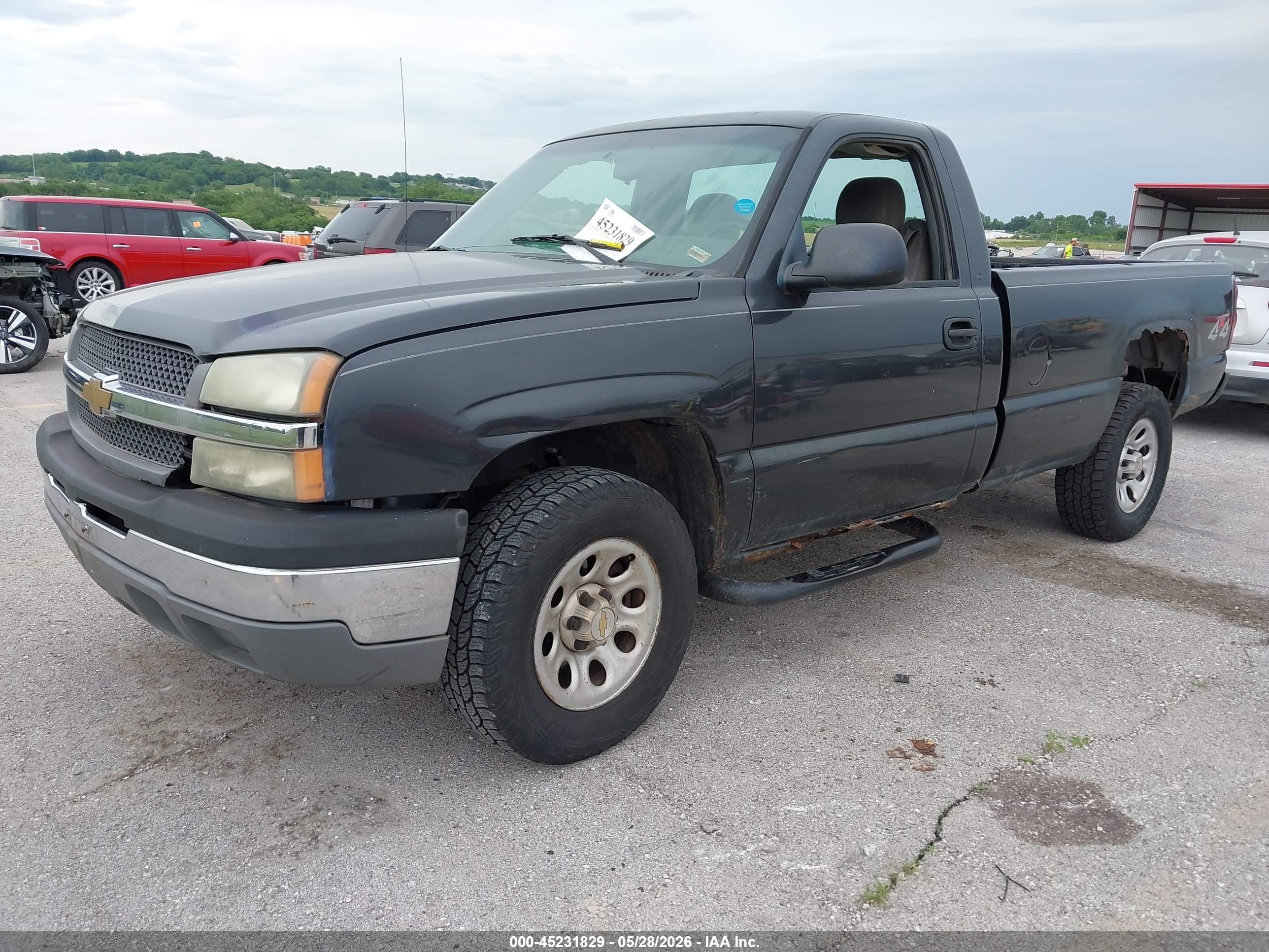 CHEVROLET SILVERADO image 2