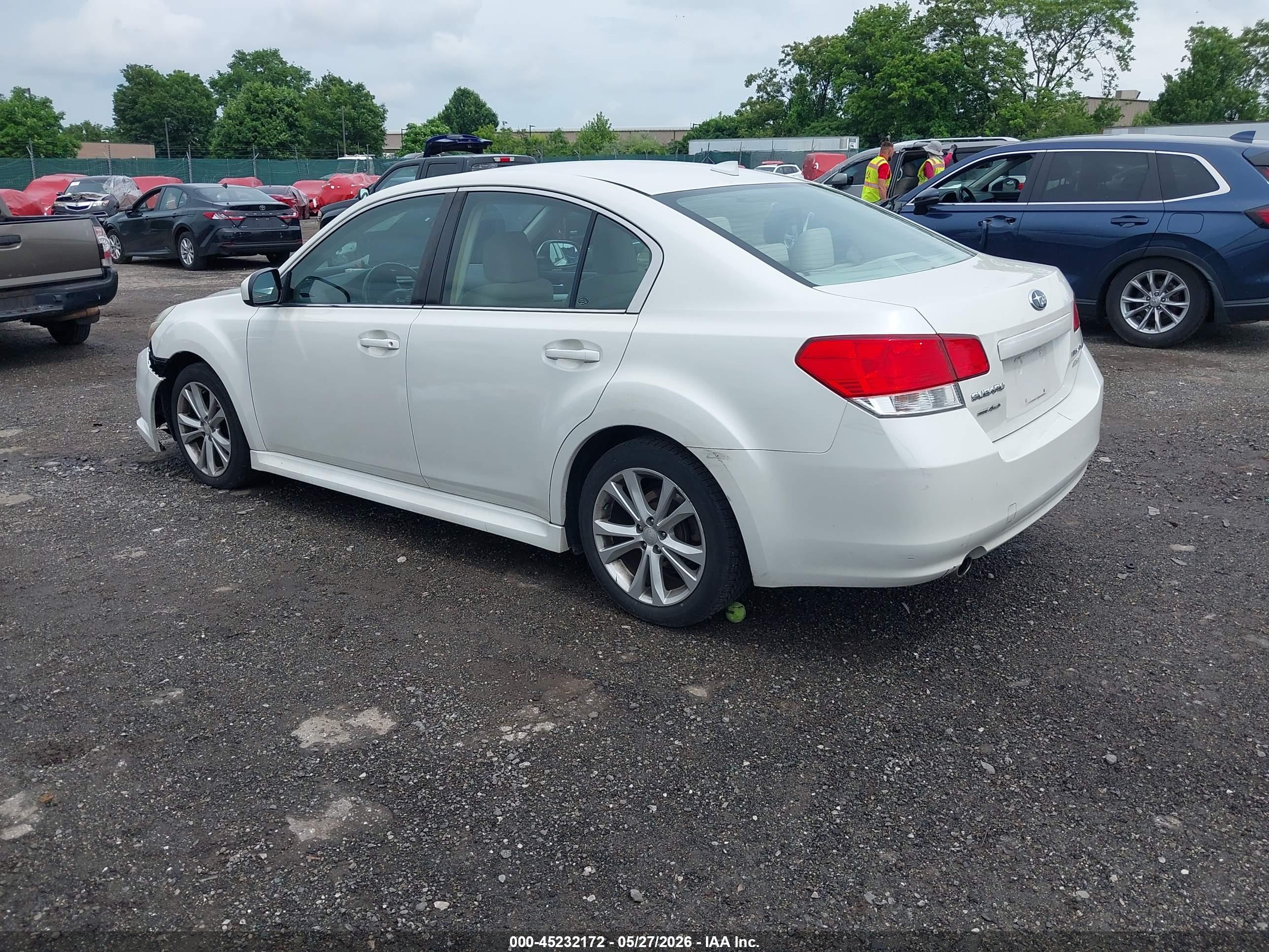 SUBARU LEGACY image 3