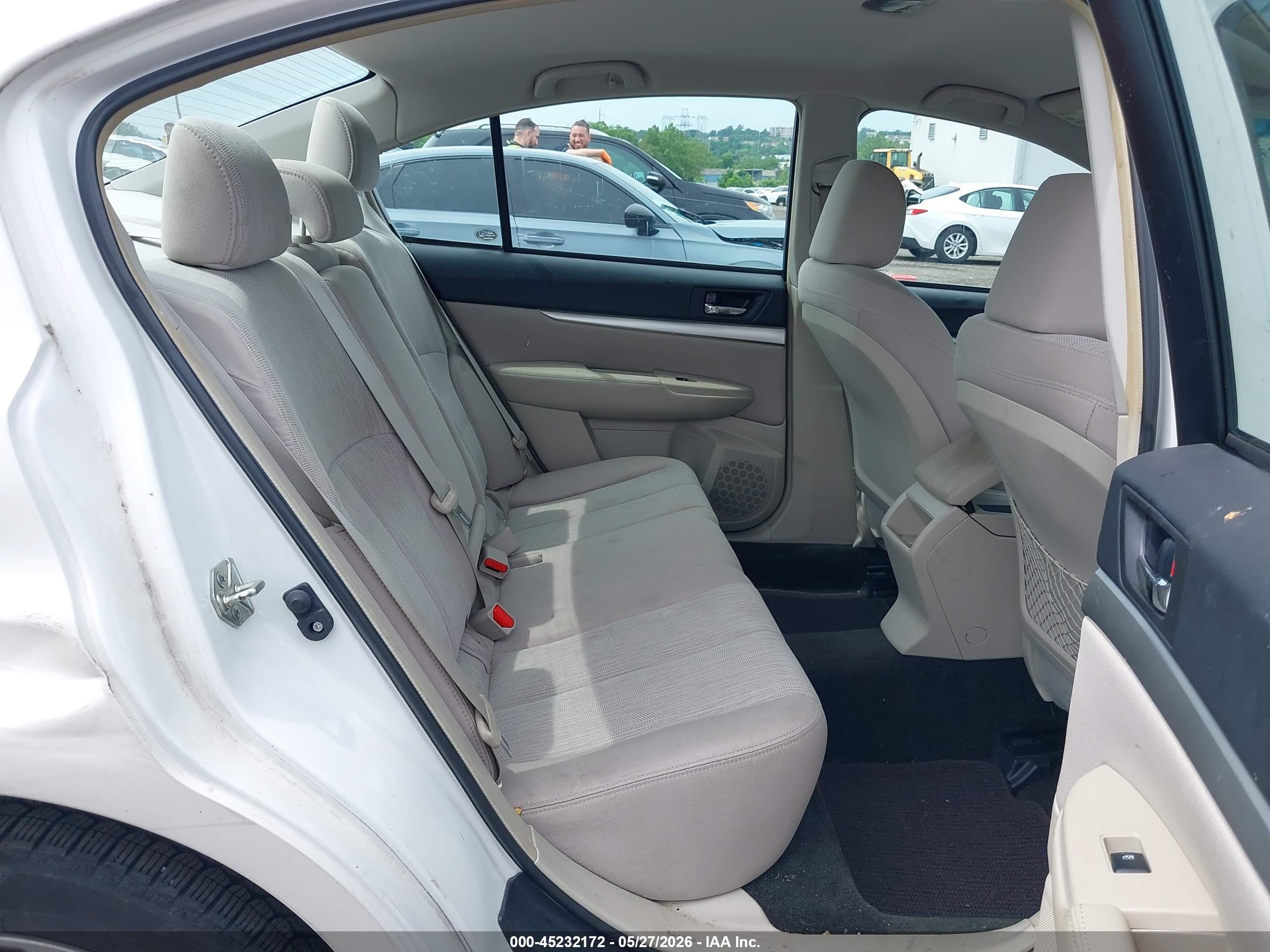 SUBARU LEGACY image 8