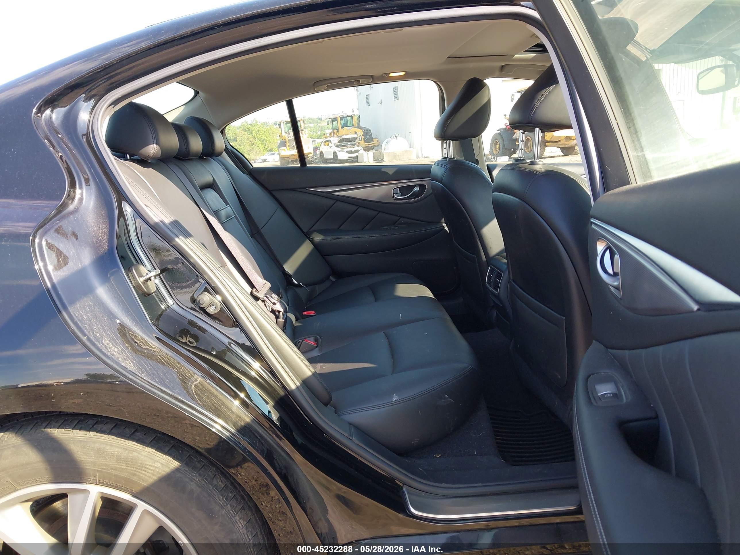 INFINITI Q50 image 8