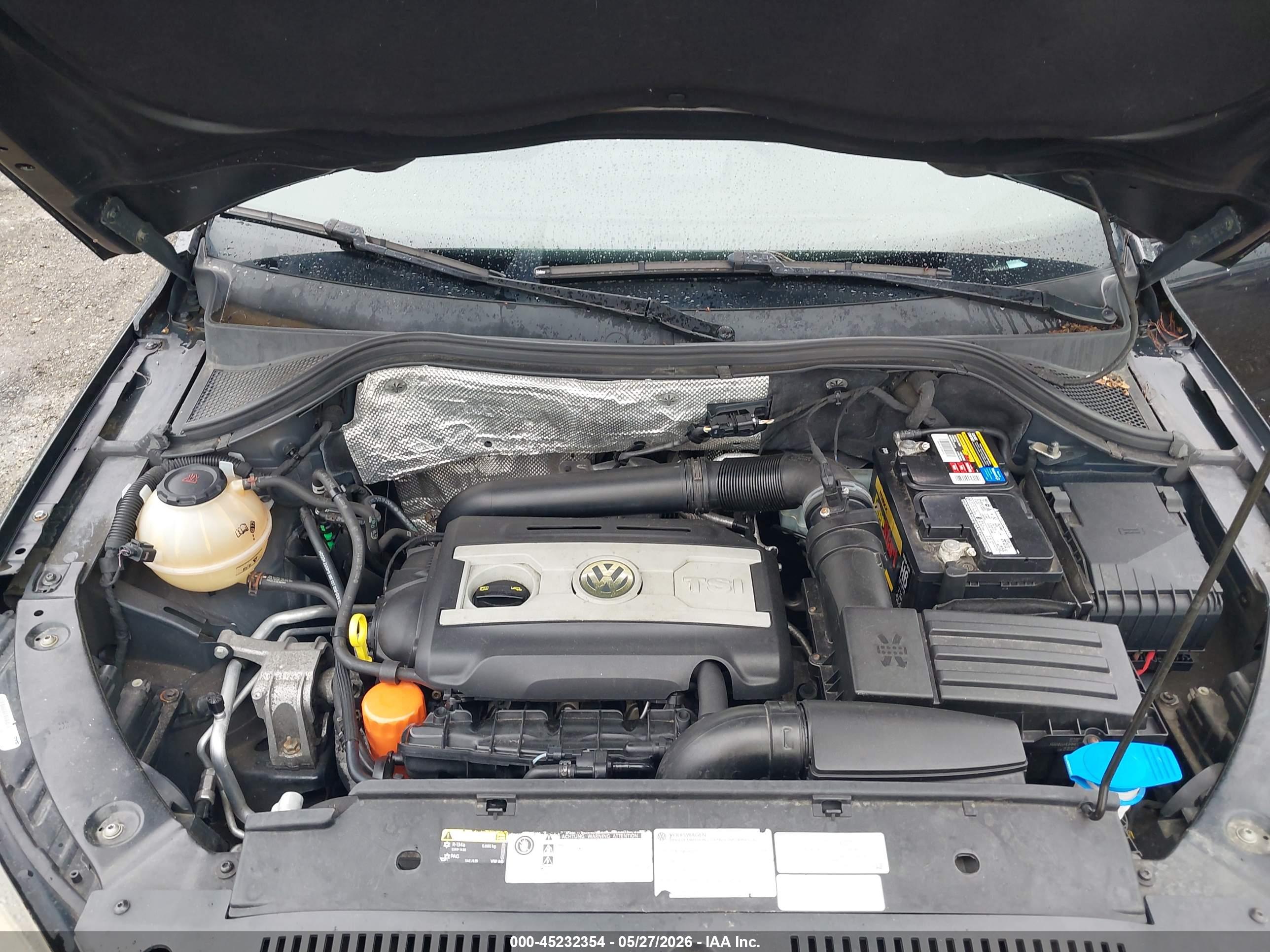 VOLKSWAGEN TIGUAN image 10