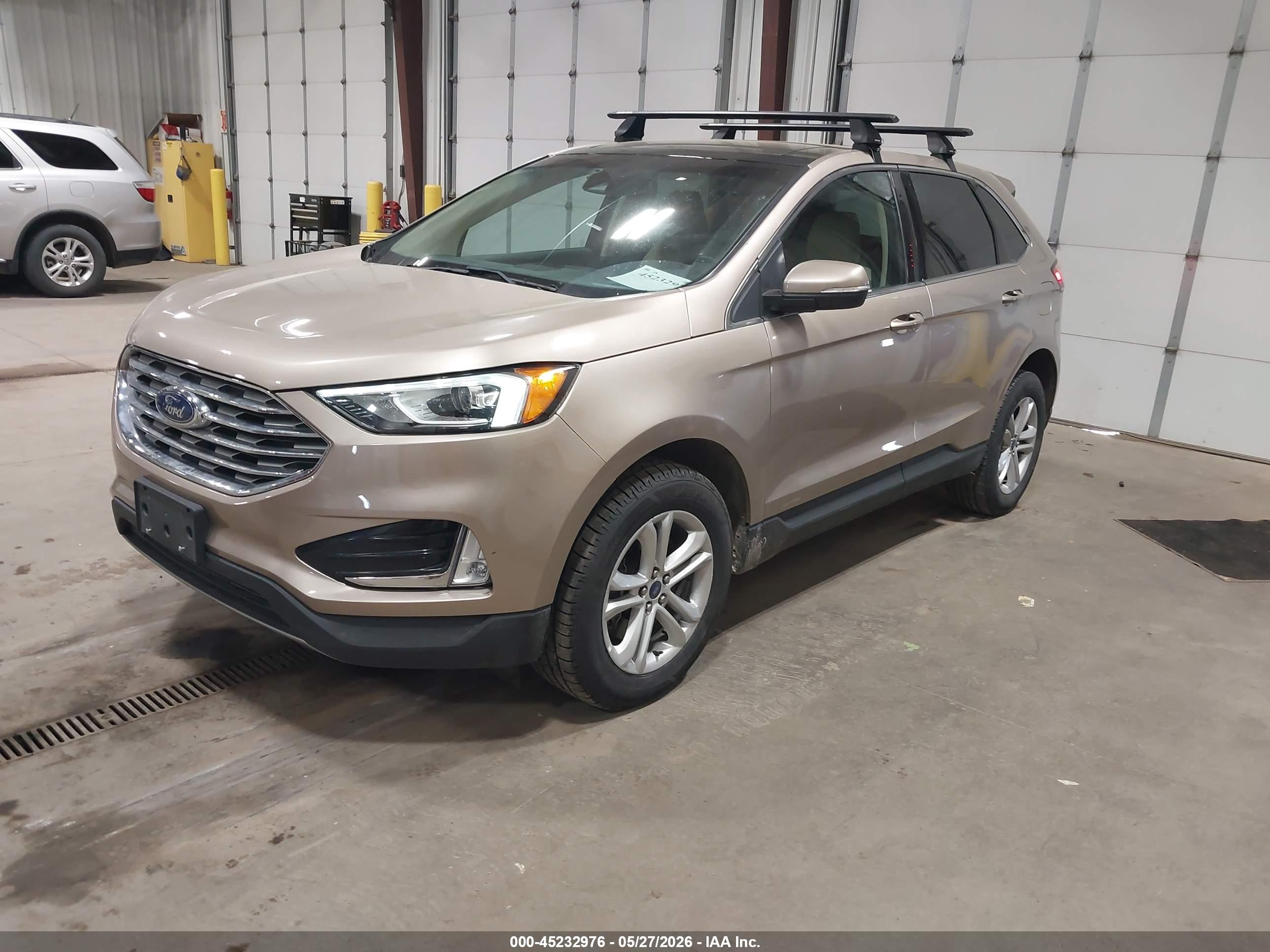 FORD EDGE image 2