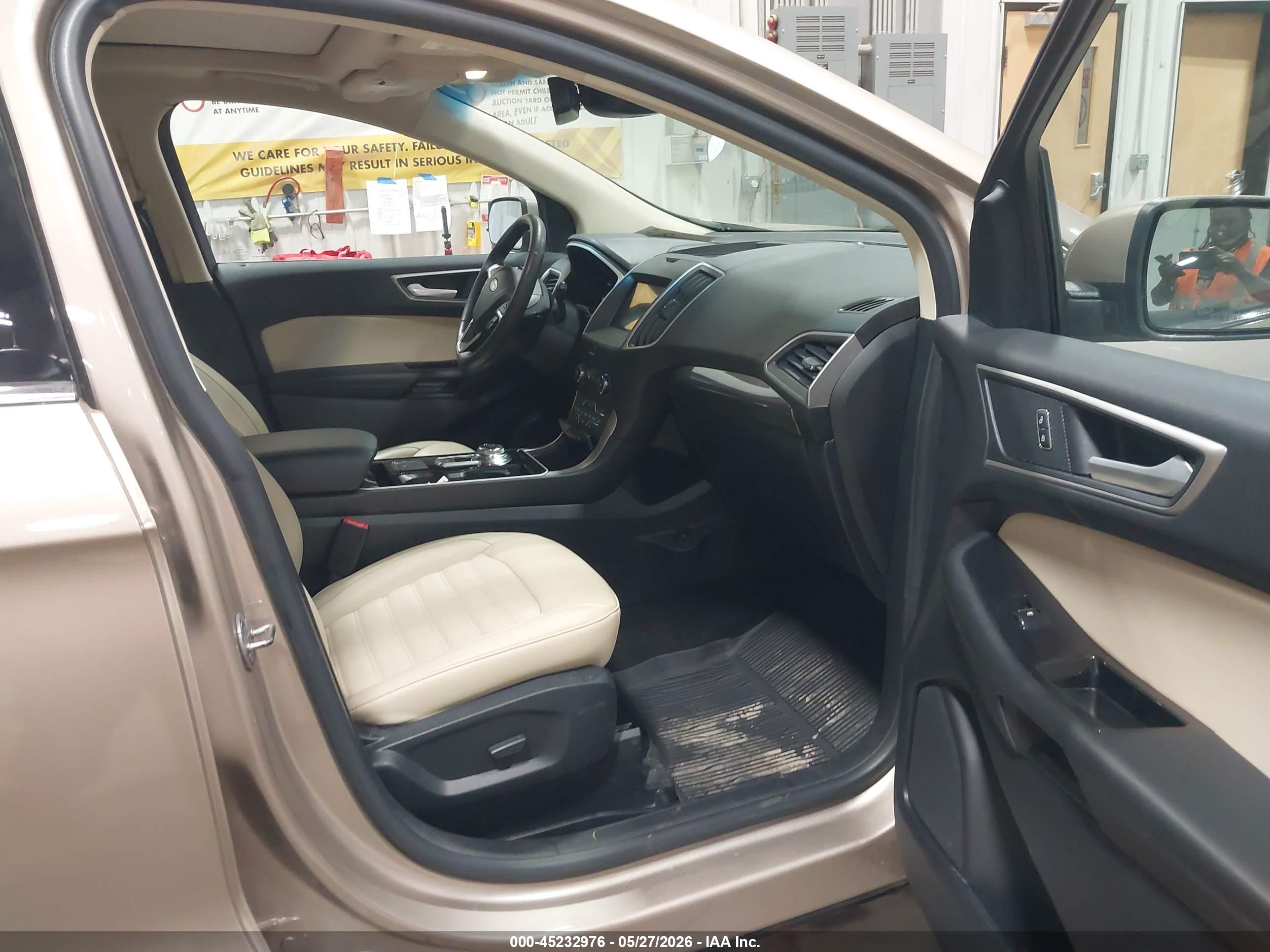 FORD EDGE image 5