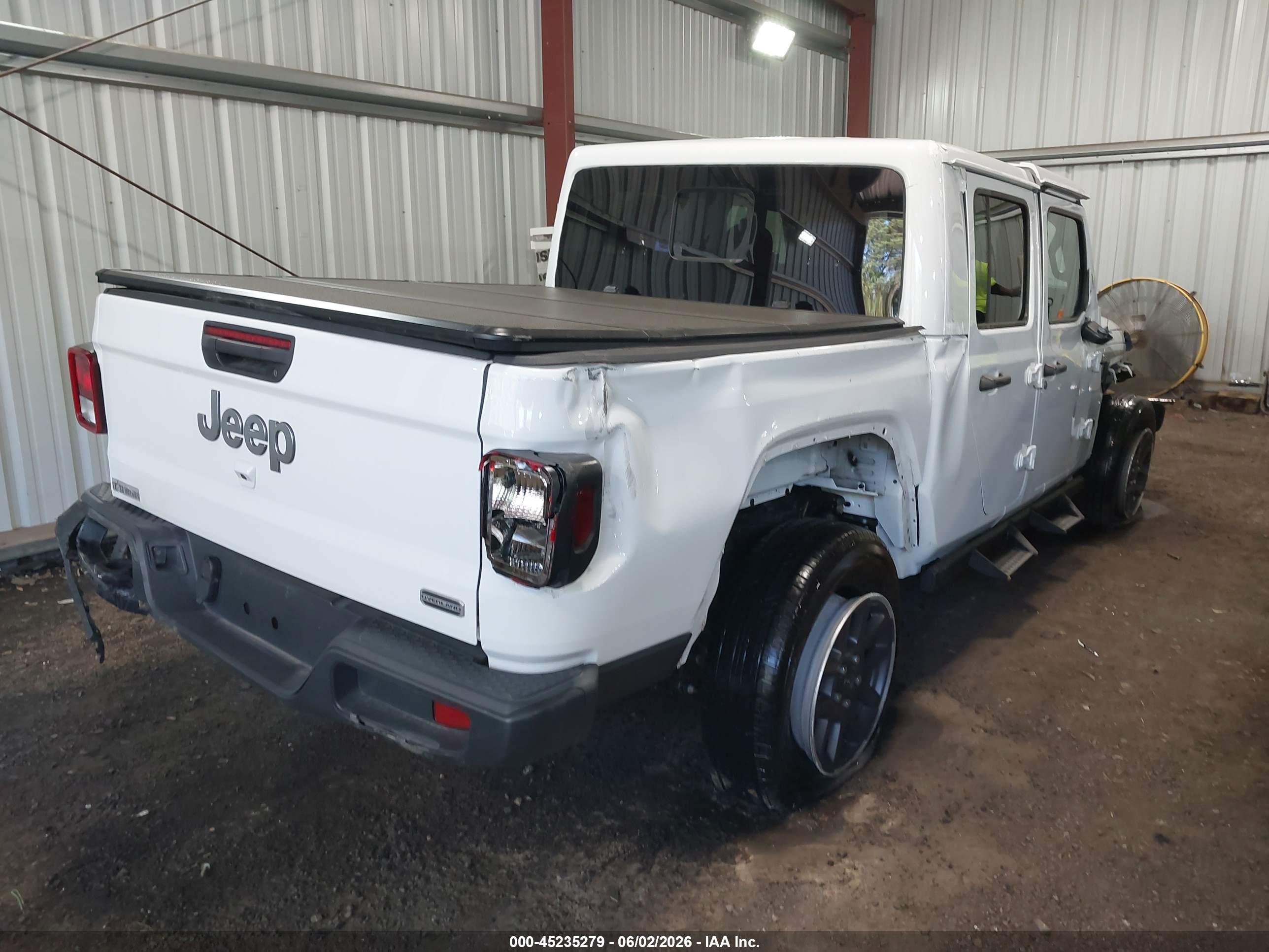 JEEP GLADIATOR image 4