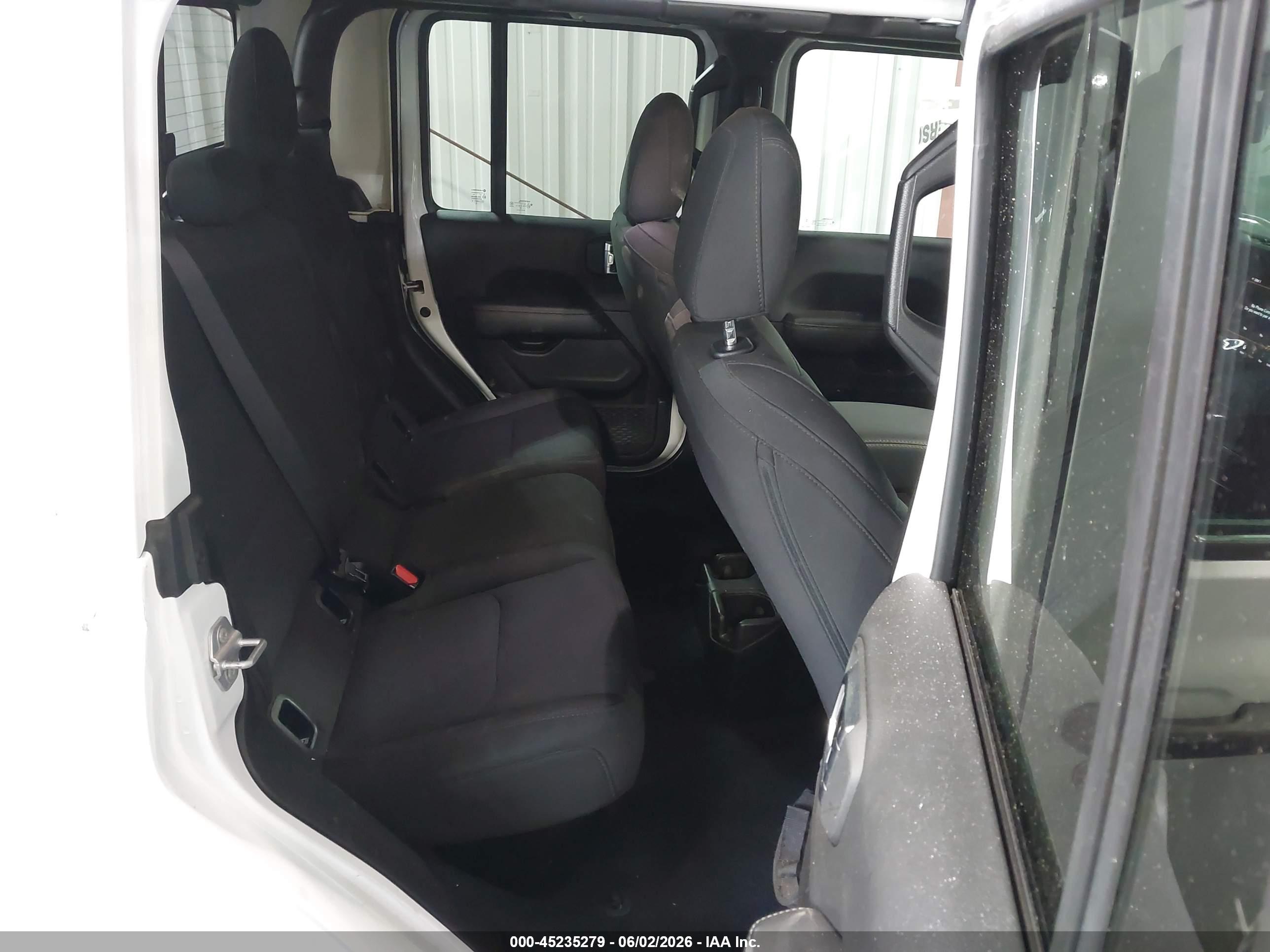 JEEP GLADIATOR image 8