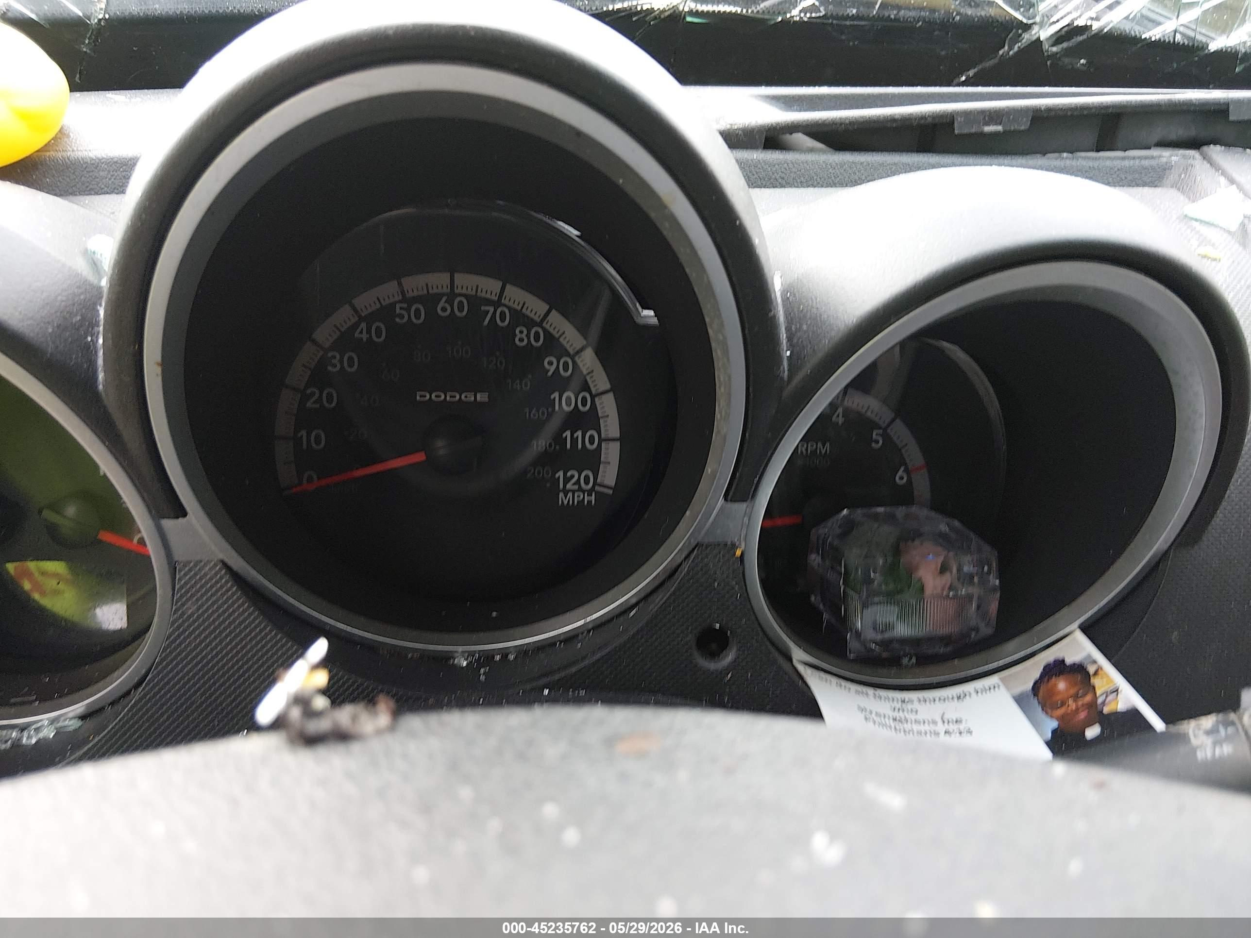 DODGE NITRO image 7