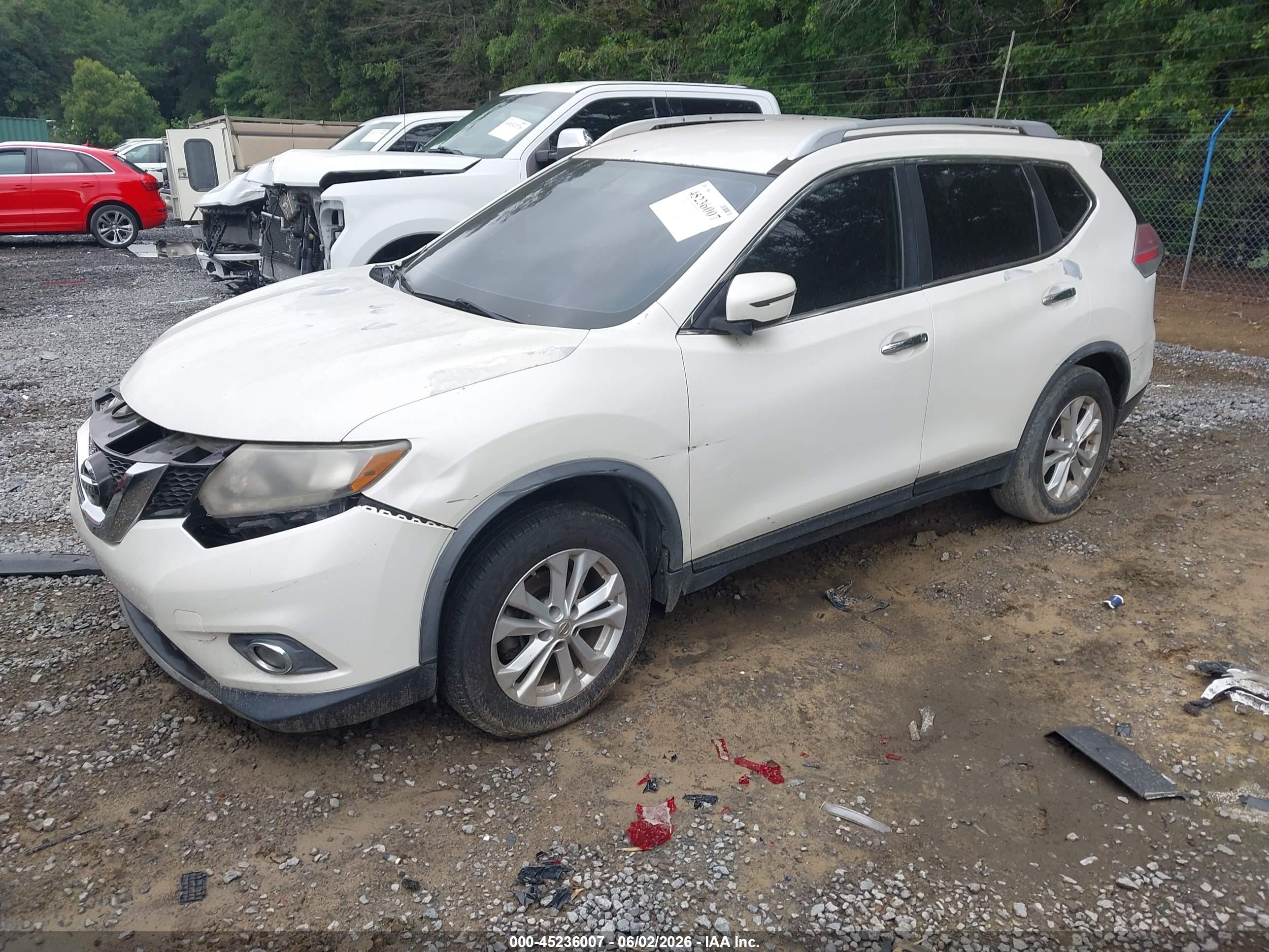NISSAN ROGUE image 2