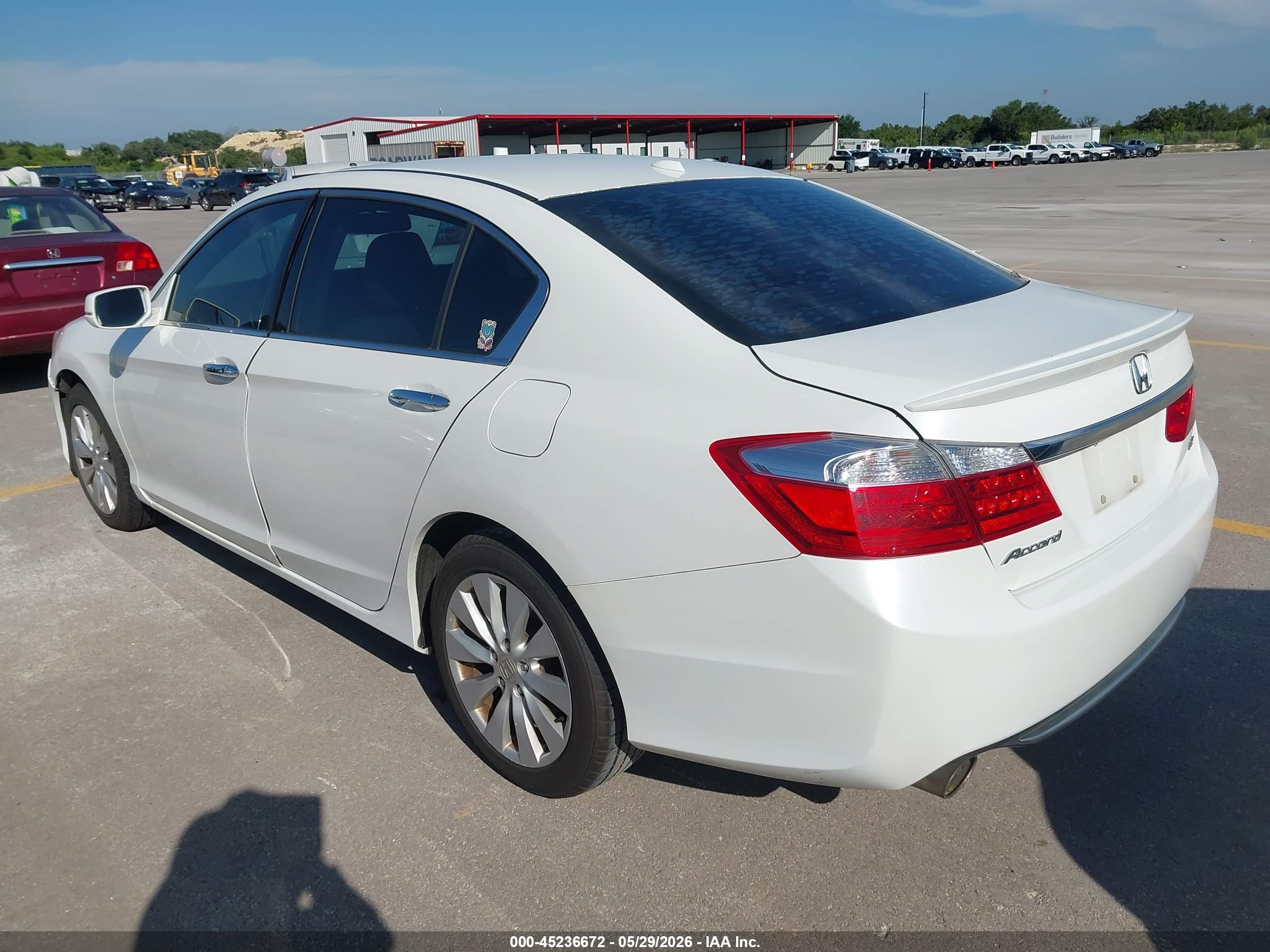 HONDA ACCORD image 3