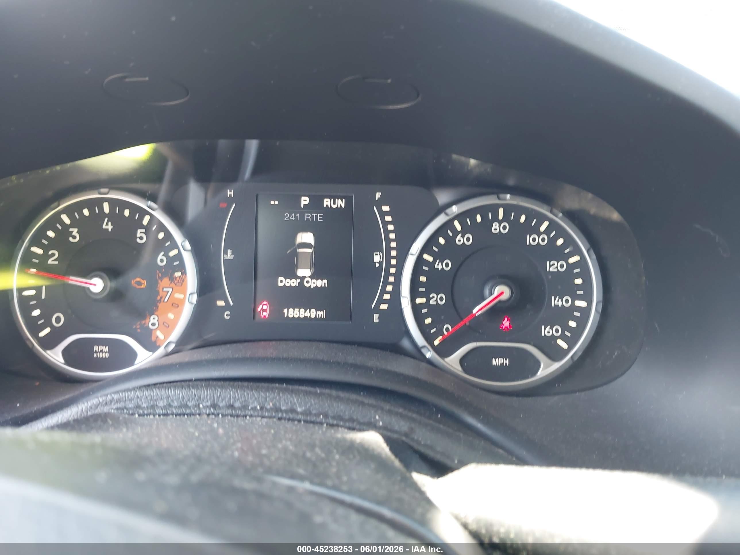 JEEP RENEGADE image 7