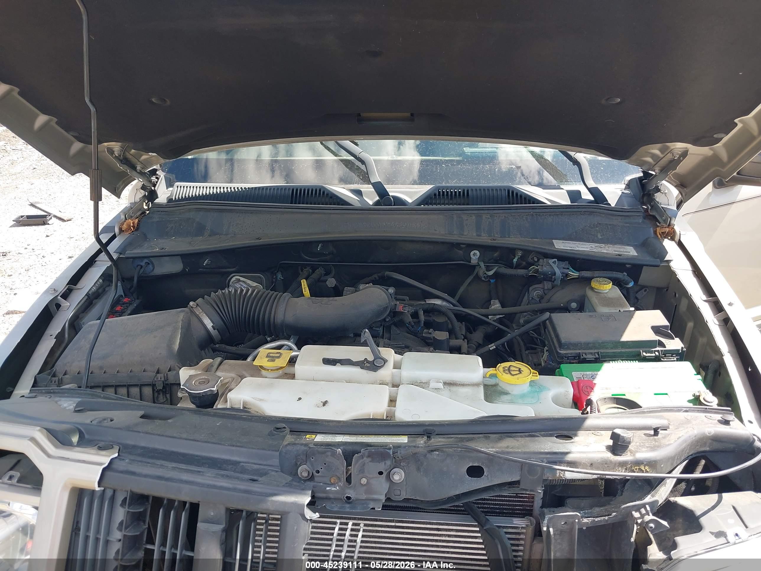 JEEP LIBERTY image 10