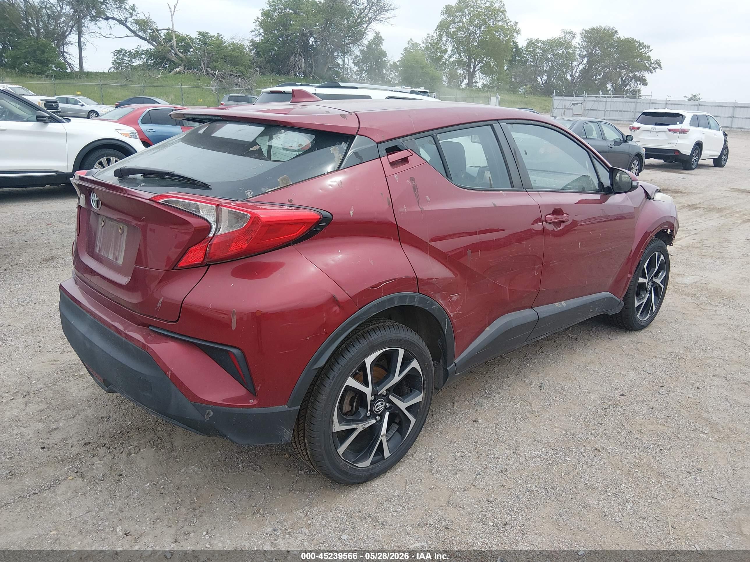 TOYOTA C-HR image 4