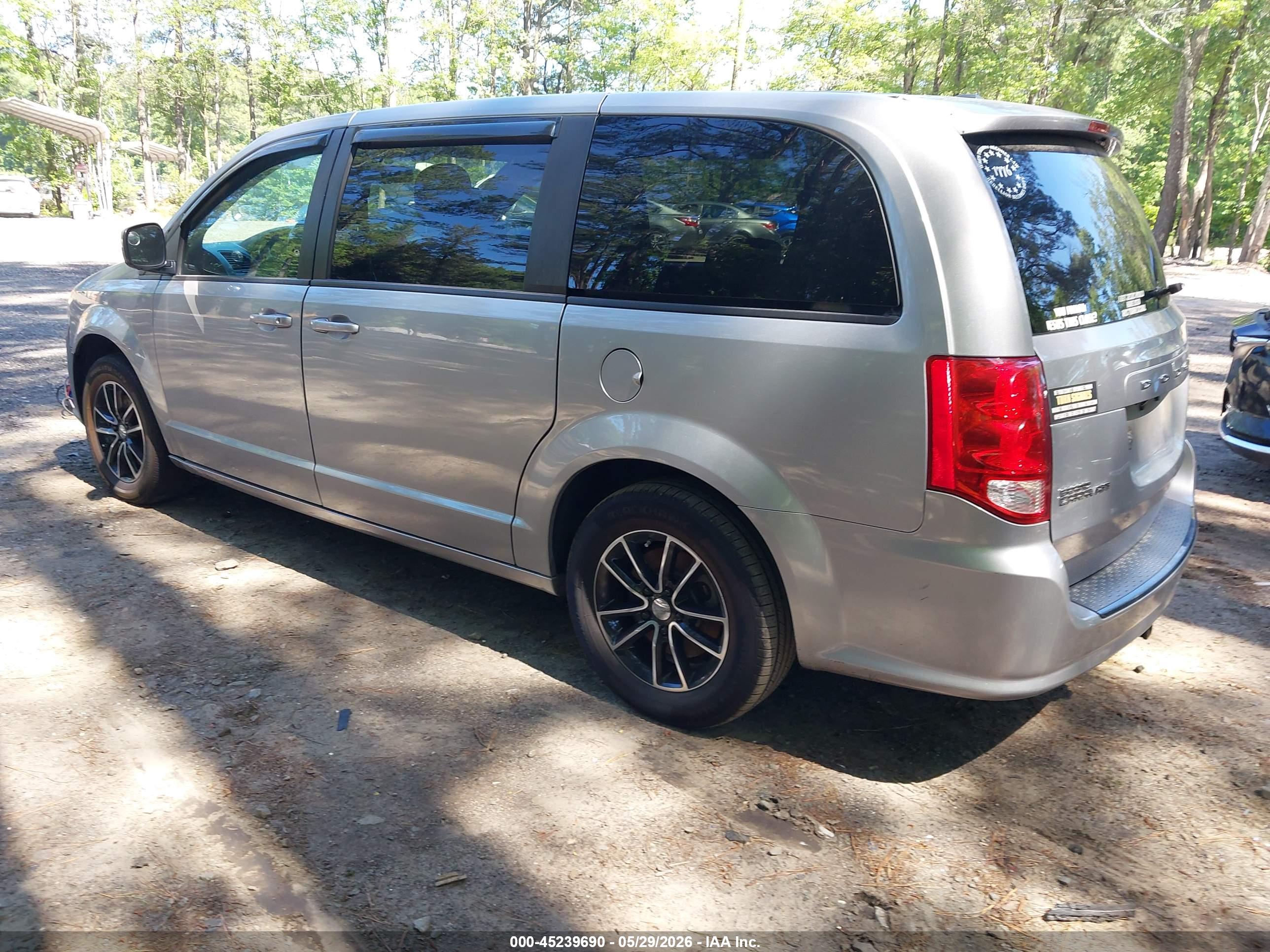 DODGE GRAND image 3