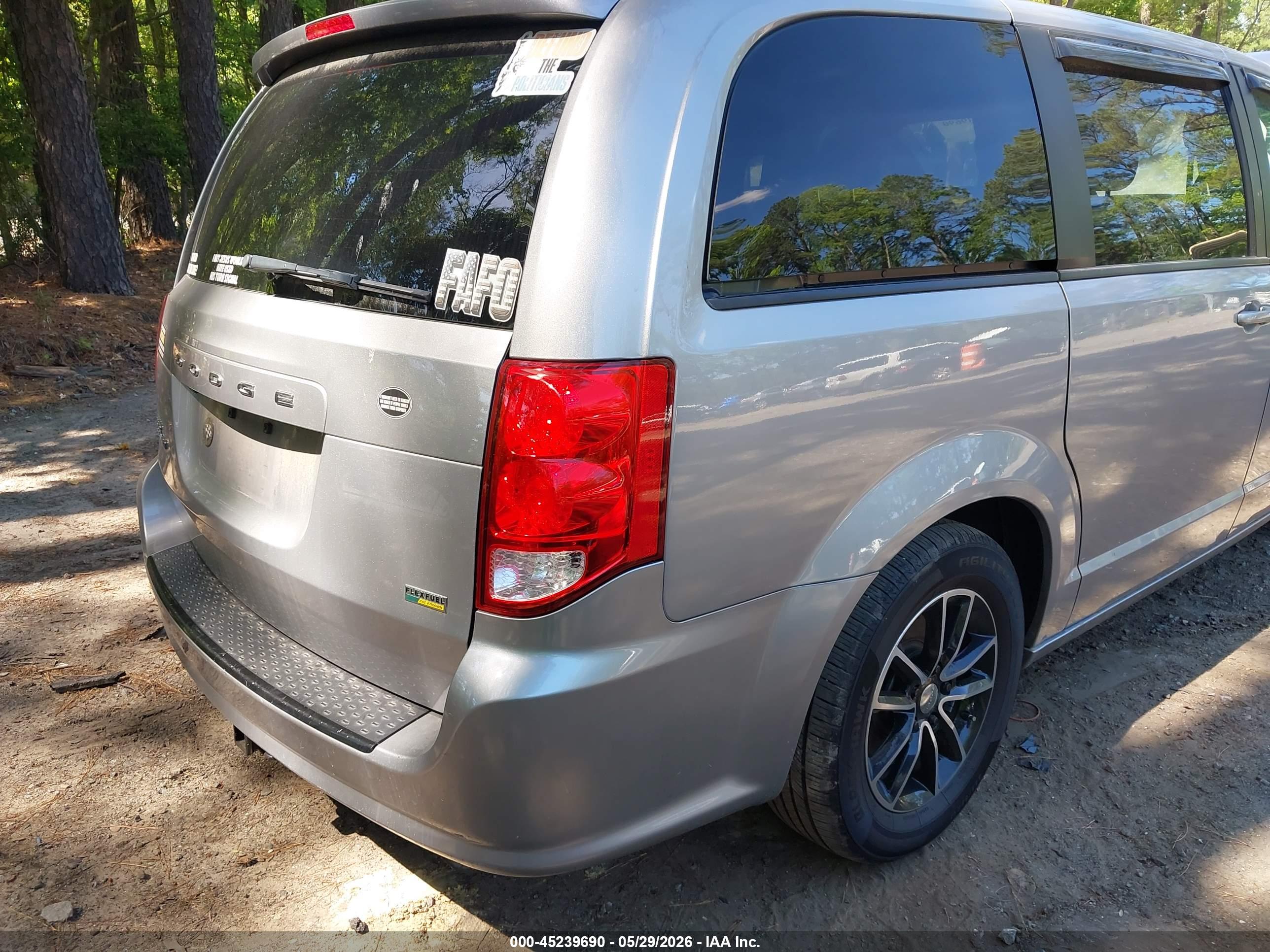 DODGE GRAND image 6