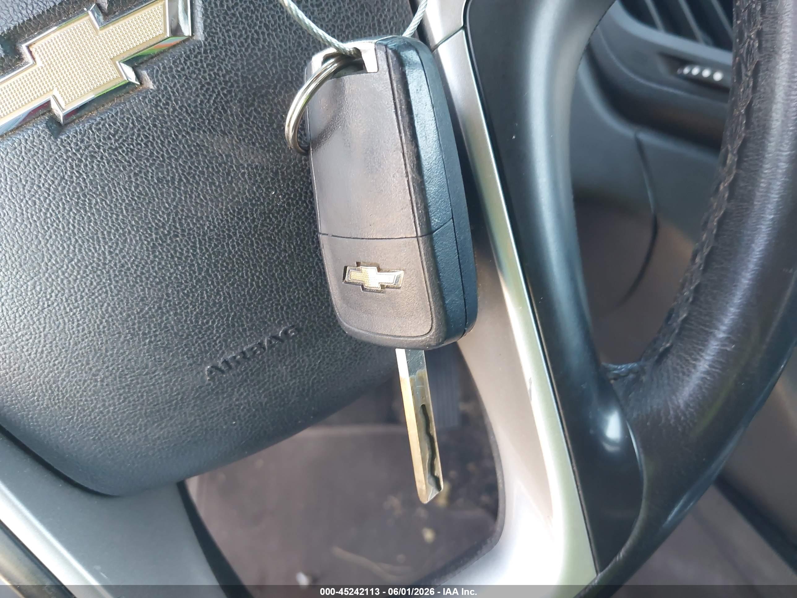 CHEVROLET EQUINOX image 11